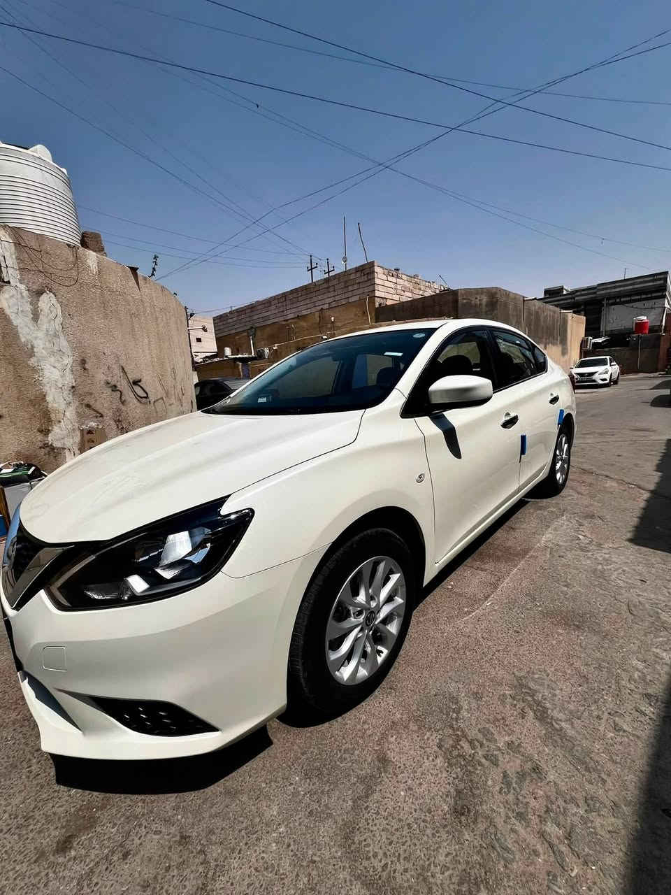 نيسان سنترى موديل ٢٥ أربيل بسم شركه تحويل أو وكالة سياره جديدة جدا بمعنى الكلمه ماشيه ٨ يعني زيرو رصعتين فقط والباقي كفاله من كلشي 
السعر ١٢٧
تلفون ***********
العنوان البصره معقل
