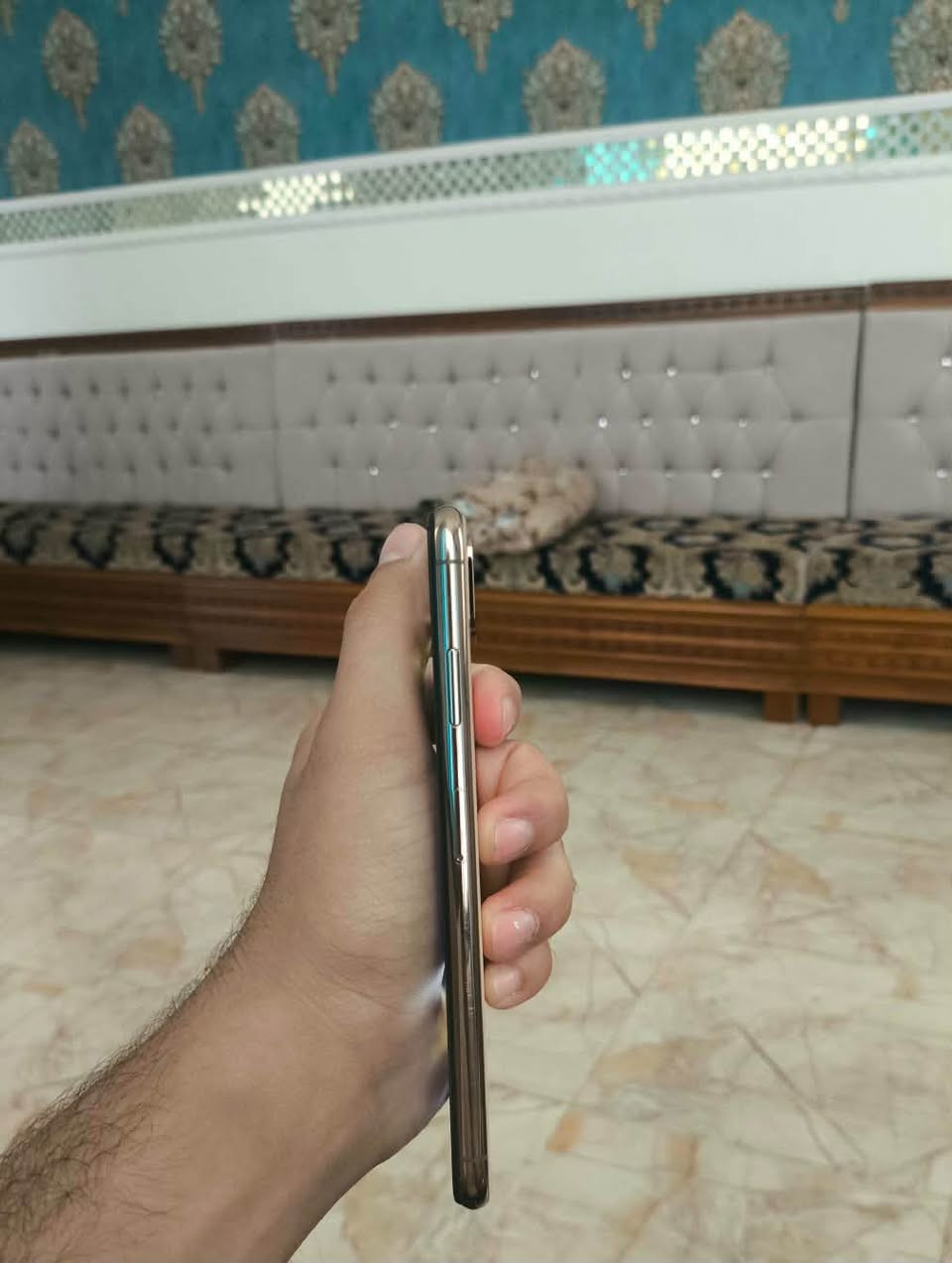 آيفون XS ماكس • ٢٥٦ • فيس ايد ميشتغل