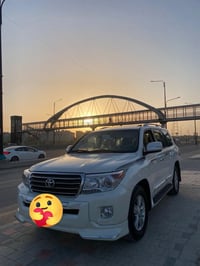 تويوتا لاندكروزر • واتساب