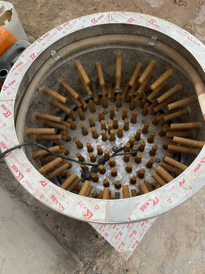 للبيع صلايه دجاج جديده استخدام ايام السعر 300 وبيها مجال ***********
