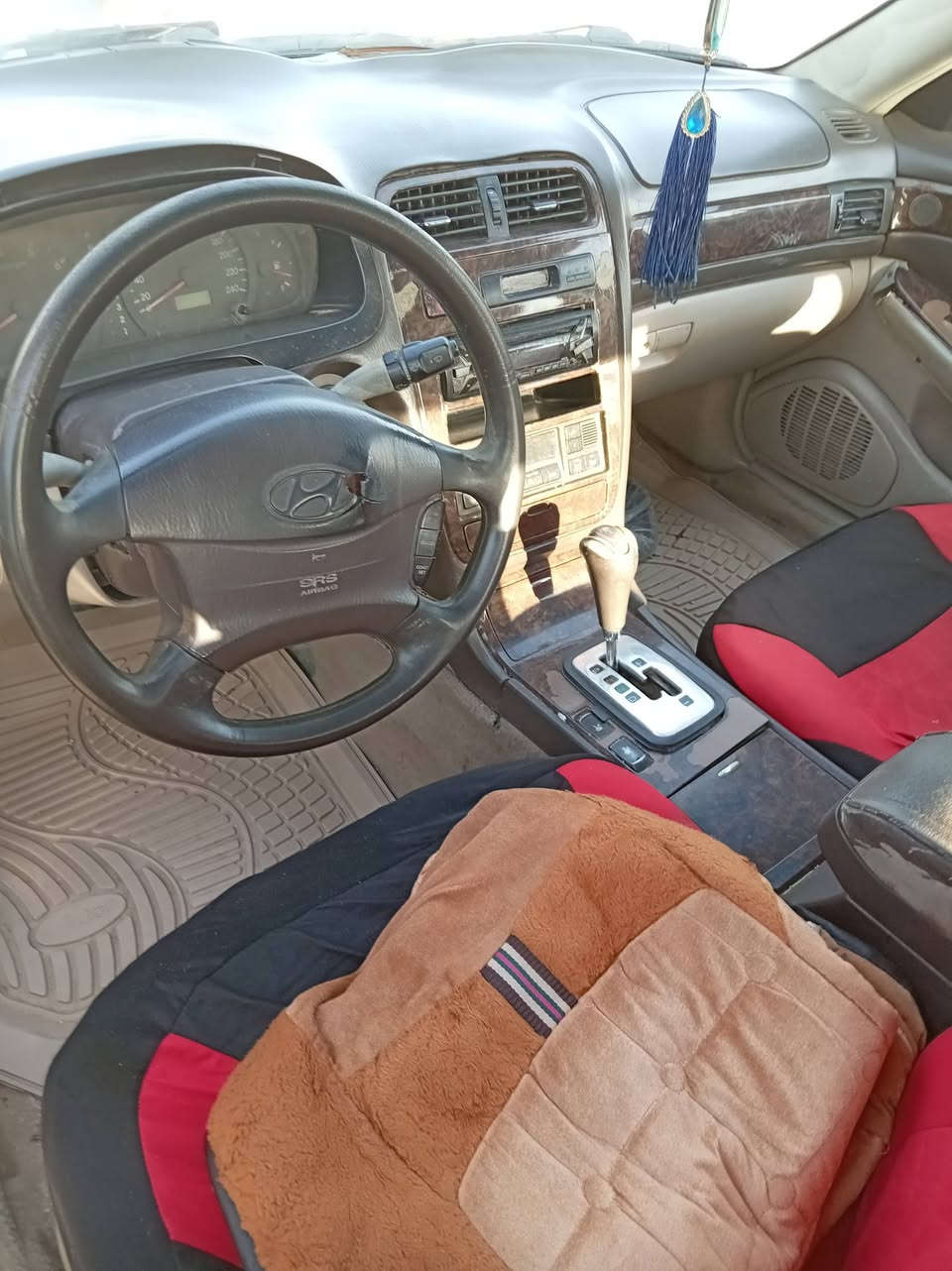 هوندآي كراندر موديل2000 V6. 2.5 XG
كير جديد مكينة بيه بخار بسيط حداديه كله جديده تبريد منضومه كامله جديده كمبريسر راديتر مراوح اضافيه بطل فريز كلشي جديد  لايت منضومة زنون بلاد سنويه منتهيه شرط وكاله او تحويل سنويه منتهيه ب2024 
السعر 55 وبيه مجال ***********
