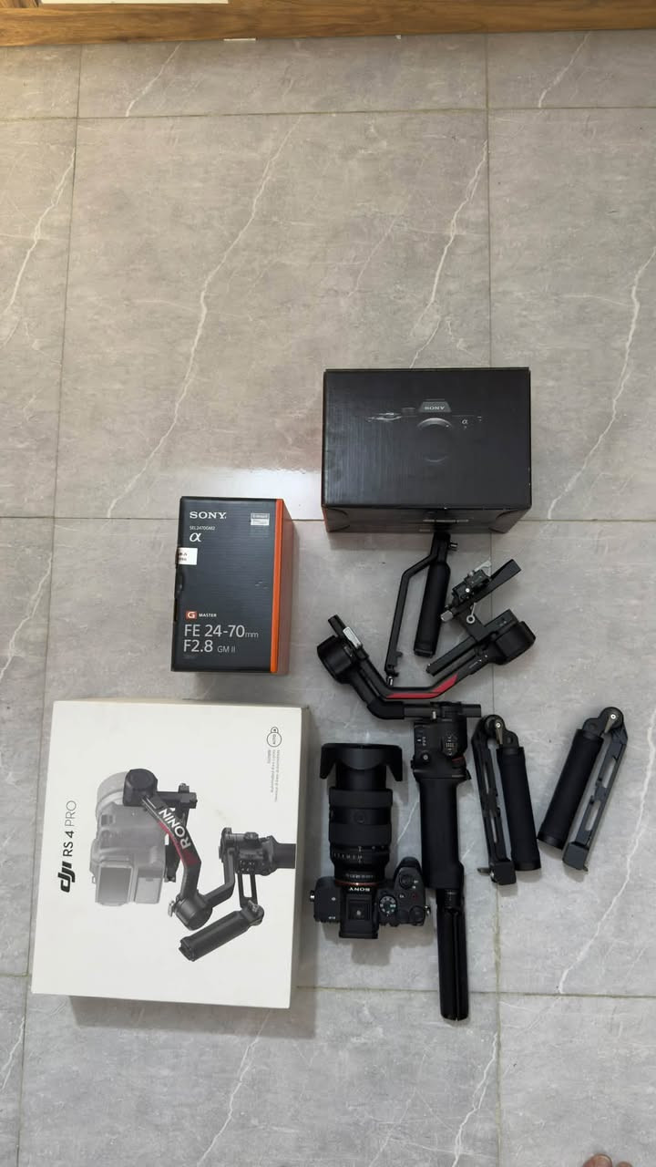 كاميرا
Sony A7 IV
شتر فقط 7K
حالة نظيفة 100%
السعر 2,050,000 دينار

عدسة Sony 24-70mm GM II

السعر 1,950,000 دينار

حالة نظيفة 100%

DJI Ronin RS 4 Pro

السعر 750,000 دينار

حالة نظيفة 100%

قبضة رونين ثنائية

السعر 100,000 دي

جنطة كاميرا Carbon Fiber

السعر 50,000 دينار

المكان: مركز كربلاء

***********
اتصال أو واتساب
