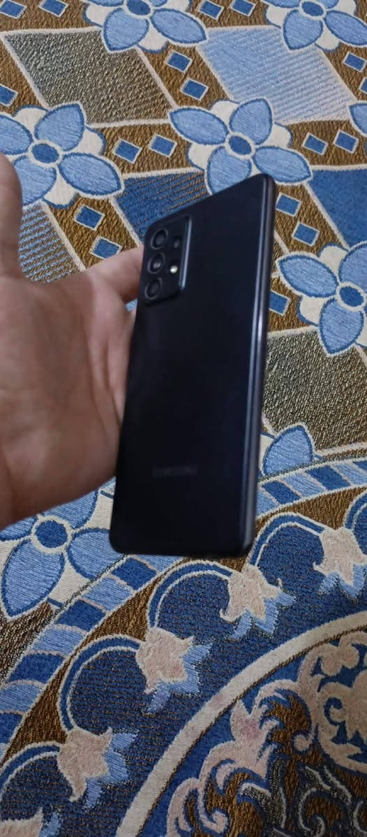 السلام عليكم سامسونج A52 جهاز مامفتوح شرط مكفول من اي مشكله بدون ملحقات ذاكره 256 رام 8+8 ببجي موضح بصور 60 فريم وسلاسه فول بعد معروف سامسونج بسلاسه بي فقط بشاصي جوه موضح بصور طخه فقط شاصي خوان سعر 185 وبي مجال مكاني كربلاء فريحه قرب جامعه ***********
