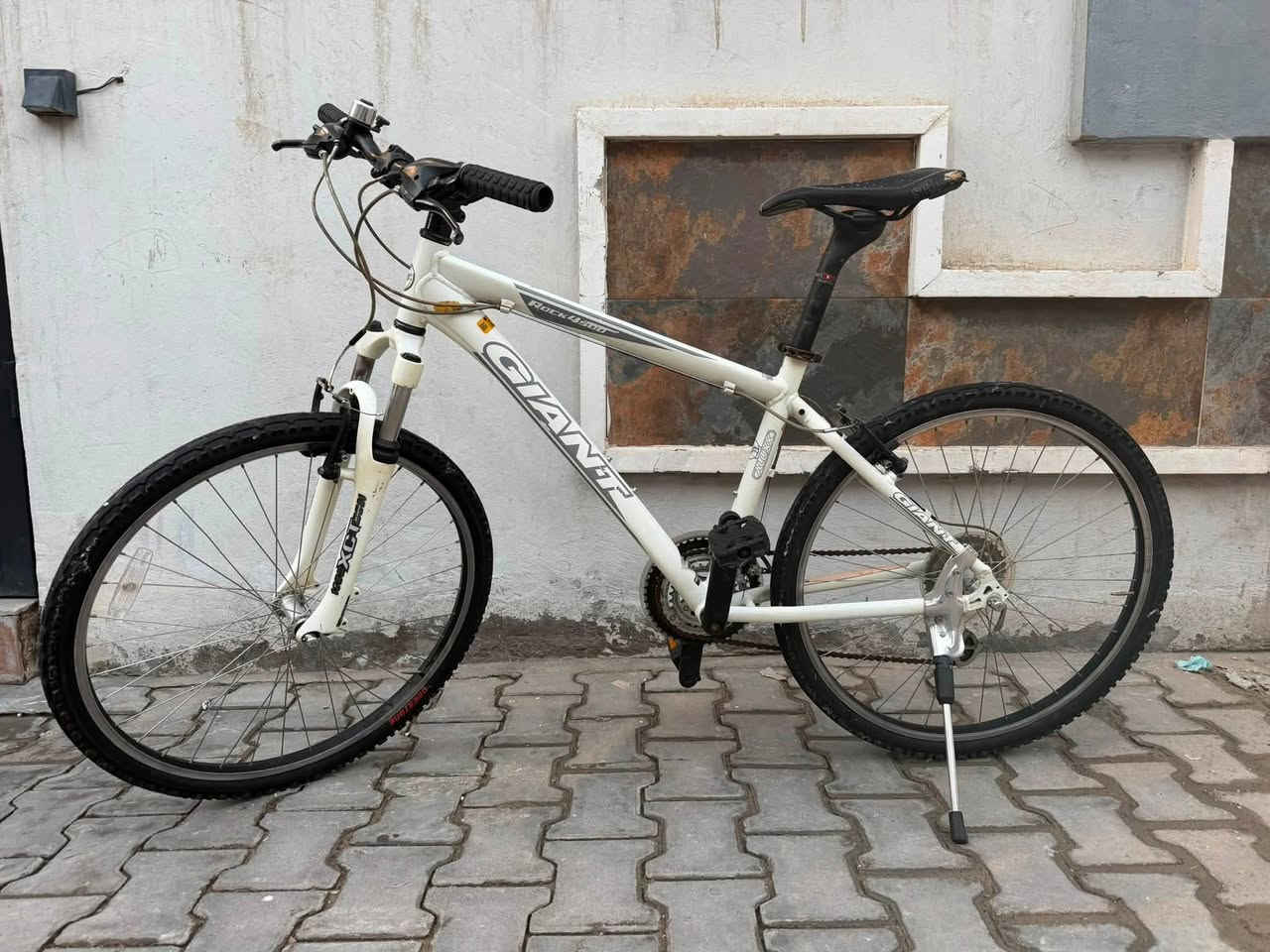دراجة هوائية جاينت حجم 26 بالة حاوية
المنيوم مجمع شيمانو نظافة 90 ‎%‎

مكينة 7x3 بدون اي نقص 

السعر 200 الف مجال قليل

للاستفسار ***********

توصيل متوفر 🚕
