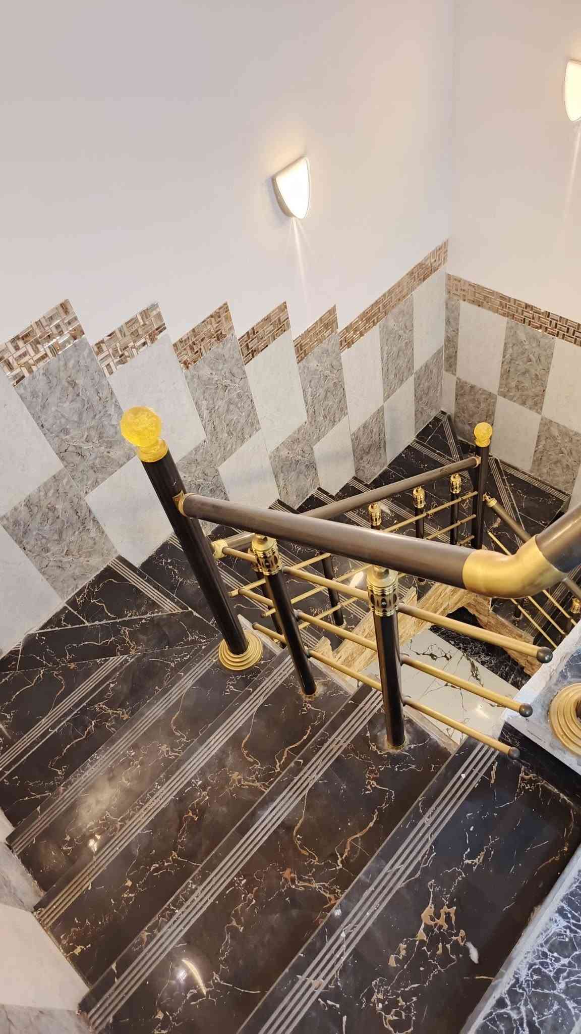 دار • ١٣٠م • مستعجل