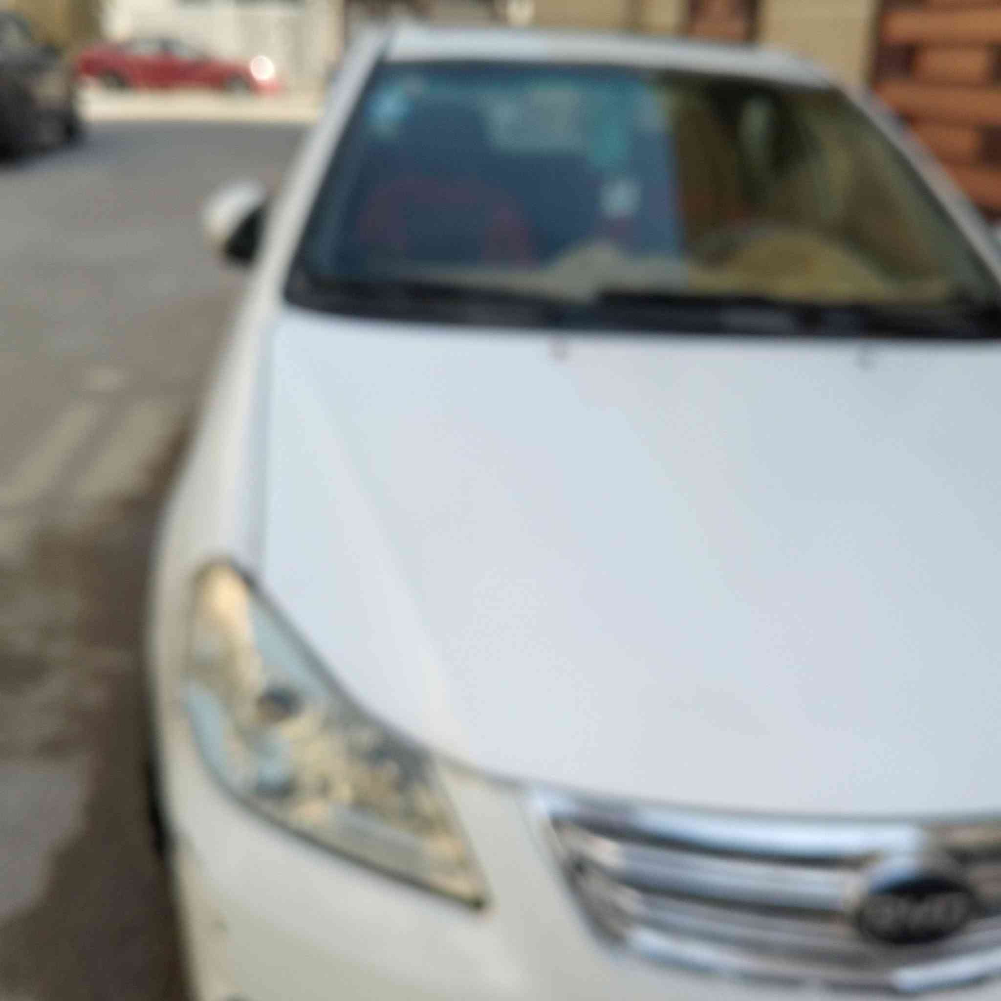 السلام عليكم سيارة BYD  G3 موديل 2013
محرك كورلا نحله كير اوتو تبريد شغال كهربائيات شغالة كاميرا خلفية  سيارة باسمي للبيع سعر 50$ بيها مجال بسيط حك الجية  مكان بغداد حي الجهاد ***********
