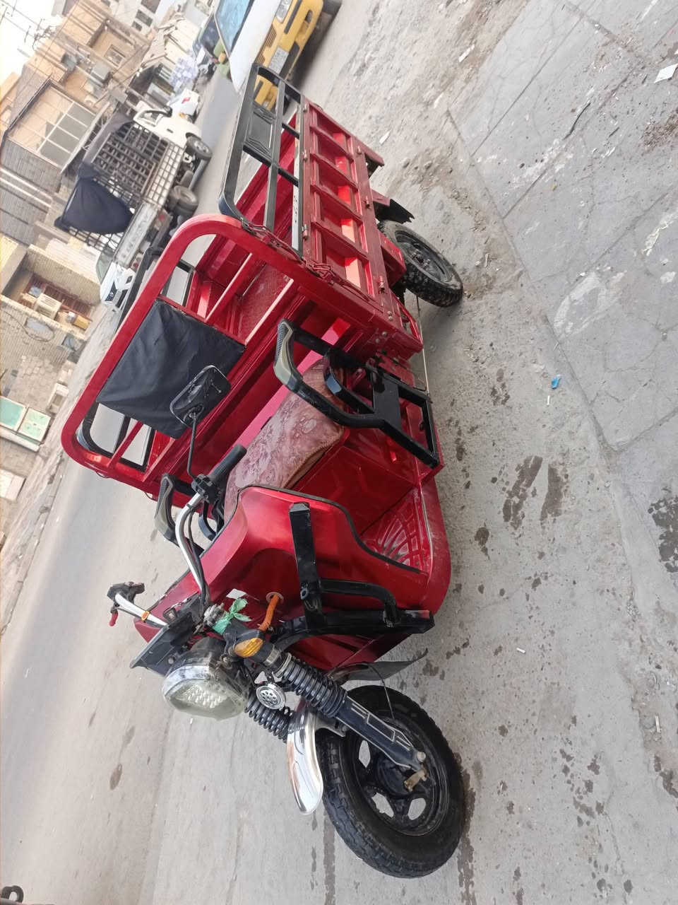 ستوته شحن حجم الجبير اشاير  كلوب الهورن كلا يشتغل مرايت 2 بطاريات 5 كبار 52v سعر 1100 بيها مجال المكان بغداد البلديات رقم ***********

