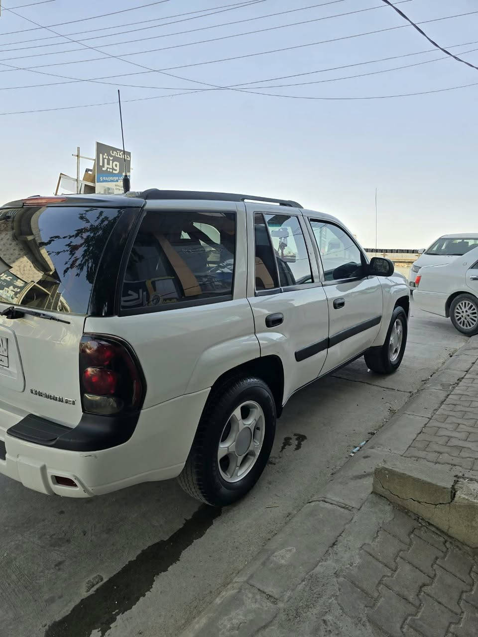 سەرەتابەناوی خوای گەورەومیهرەبان
ئەم بلایزەرە بۆفرۆشتن مزایدەیەوکتابی مزایدەی لەگەڵەوساڵێکە لای خۆمانەوبێکێشەییە سەیارەکەماڵی دۆستەوچرکەی تیانییە تاقم پێش تازەگۆڕیەوەوڕۆنی مەکینەوهایدرۆلیکی گێڕگۆڕاوە گۆڕینەوەناکەم تەنهادەی فرۆشم سعری38گەڵاویەک مەجالی بچووکی تێدایە برایانە***********لەسلێمانیم
