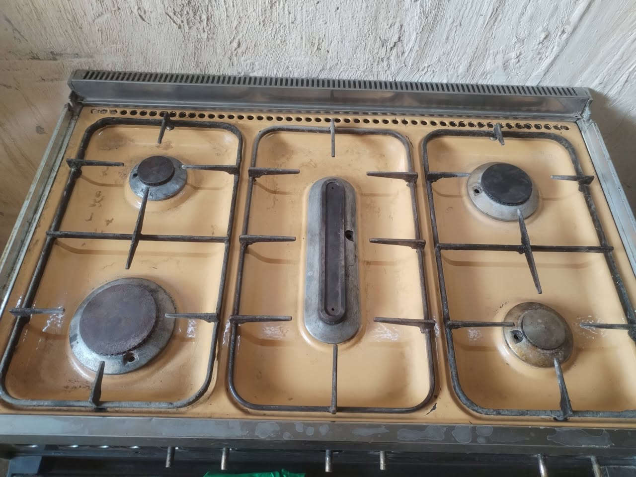 طباخ عشتار نضيف للبيع
كلشي شغال فرن وعيون ونار تخبل

مكان كوت حي لحوراء ***********

   الراغب بل شراء

يتصل عل صاحبة الحاجه وتدلل

#المندوبه_نورهان 💖 غير متواجده عل فيس رجائن
