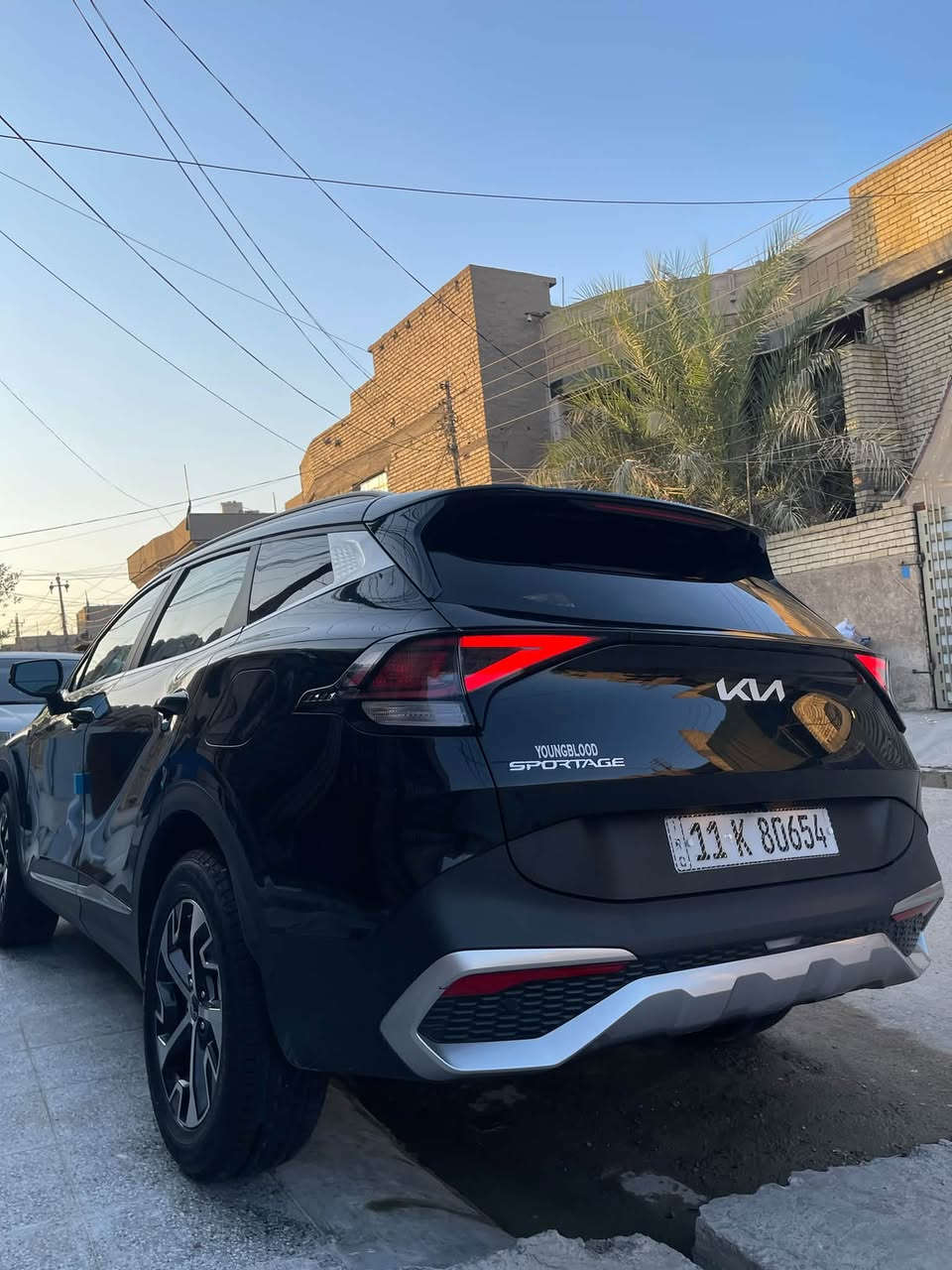 كيا سبورتج هايبرد موديل 2023 HEV
فول مواصفات عدا الفتحة لون اسود 
ماشية 44 ميل 
رقم بغداد الجديد ب اسمي 
المواصفات
كشنات جلد
كشن كهربائي
تدفئة كشنات
تدفئة ستيرن
حساسات
رادارات امامي ومانع تصادم
نقاط عمياء
كير ماوس
بصمة أبواب
تشغيل عن بُعد
شاشة متصلة كبيرة ابل كار بلي 
تبريد تحكم لمس 
تبريد مناخين منفصل
سايد بريك دكمة
تحكم ستيرن
ويل كب كروم 
شاحن وايرلس
LED أمامي وخلفي
وباقي المواصفات المعروفة
الحادث
جاملغ أمامي فقط بدون دواخل 
دعامية جديدة
إيرباك الستيرن فقط
سياره بلاديه مناقصها شي وبالعافيه 
مكاني بغداد ***********
