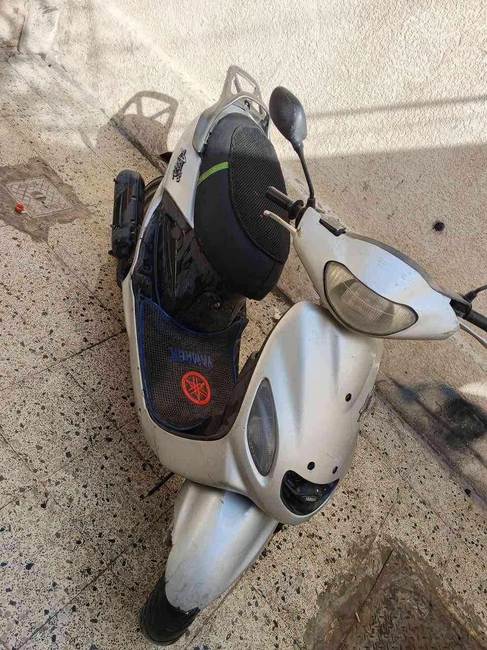 سلام عليكم ماطور لكزز للبيع مكينه وشاصي شرط ويرمنه كلها شغاله حته سلف ماطور دمعه مابي اي صوط وين ماتريد اطلع بيه السعر 250وبي مجال استفسار عل رقم ‏‪***********‬‏
