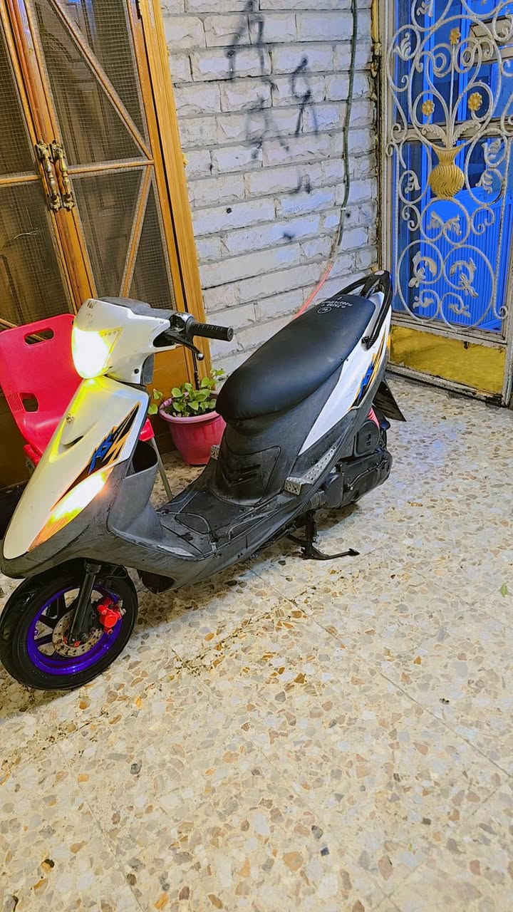 ماكس عدله جديده كلهة شغاله مكينه مامفتوحه سلف هندر اشاير سكنات ما مفتوحه مشي نهضه خير من الله بوشه ابريكات 49 ابلاديه لايت عالي وناصي دبلات امامي وخلفي  اماميه وخلفيه جاهزه اخت الرمبه نعومه كلش حلوه كفرات اصلي حواضن اصليه عدادات الكهربايات كلها شغاله لا تبخير لا تنقيص ما بيها اي نقص شرط الفحص مكان البصره  السعر ٧٠٠ ***********
