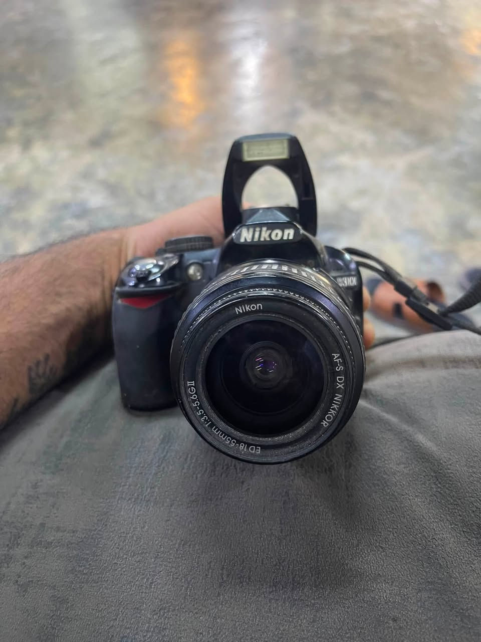 السلام عليكم كامره Nikon الكامره نضيفه جنطتهه ضايعه هيه والشاحنه وطافيه شحن ابيعلك شغاله ***********
