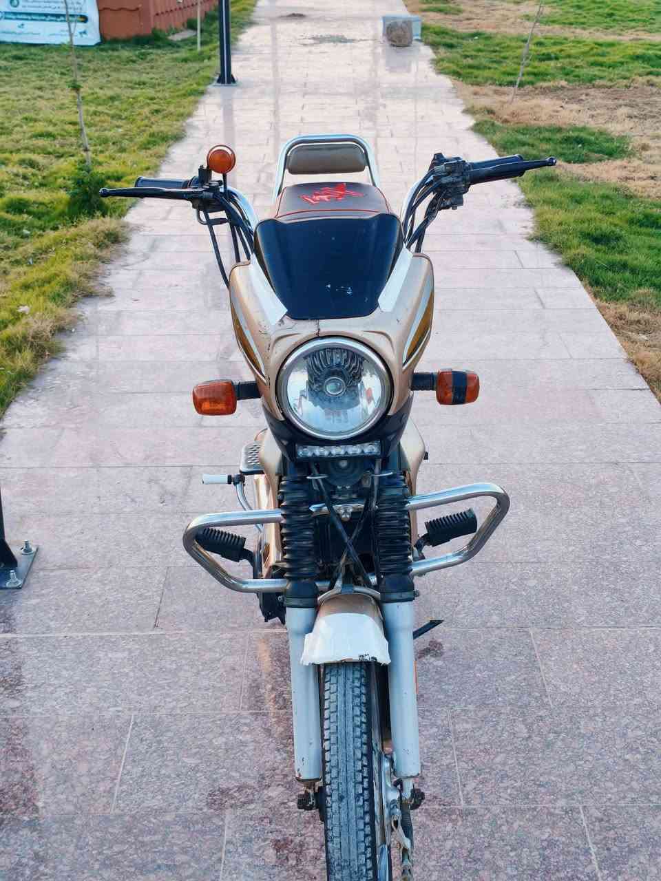 سلام عليكم مكلف بل بشر
TVS XL100 Comfort للبيع دراجة وكاله معرض الماهر

2023 موديل

دراجه كفاله عامه كهربائيات شغاله 100% شلعه ومعدل

نضيفه مرتبه مال جناي على كد روحه وجيه اقتصادیه کلش ابد متصرف بانزین مابيها اي عطلات

( عنوان ديالى قضاء الخالص ) السعر مطلوب 850 وقابل للتفاوض للاستفسار يرجى الاتصال على هذا

*********** الرقم
