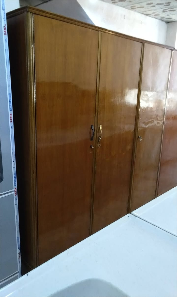سلام عليكم محل حسين للمستعمل وجديد هلن وسهلان بكم  وصلتنه اليوم بضاعه جديد كونترات وغيره العنوان البوبيات سواق برتقاله البزل المدفون  ***********
