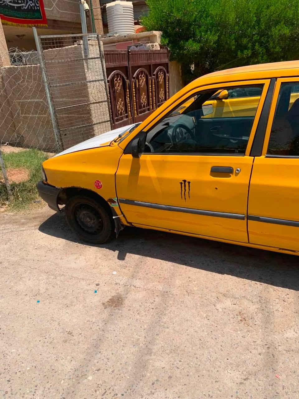 للبيع السعر  14 وبيها  مجال هيئه وغرامات مالي دخل بيهن  سياره خير من لله
عنوني البياع الشرطه الخامسه 
رقمي ***********
