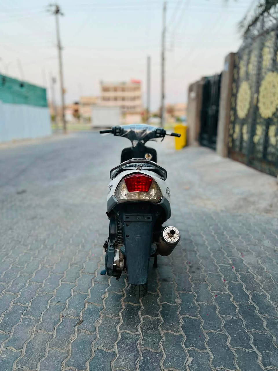 ماكس قجمه للبيع سعر 650وبيهه مجال دراجه نضيفه كفاله رقم الهاتف *********** العنوان بصره قبله
