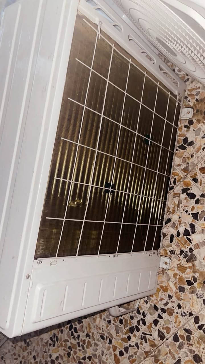 سلام عليكم سبالت طنين لبيع واحد اوكس واحد جمسون كاملت هنه بوريهن اوريمونات والقاعدات مالتهن شغلات بس مابيهن غاز السعر 700 اوبيهن مجال مكاني بغداد مدينه الصدر اتصل ***********
