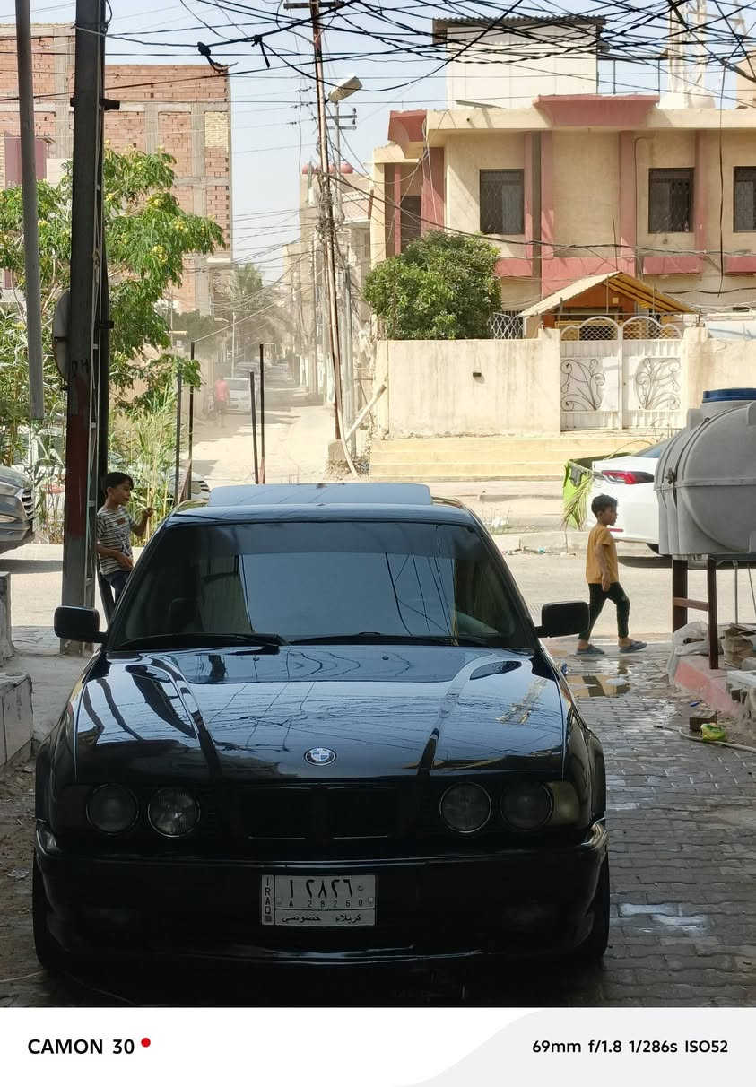 BWM 540v8
اصل 530
موديل 91
رقم كربلاء مشروع وطني 
لون أسود 
تنتة سلايت 
كت كامل ام 
ويل M
سبايدر M
 دعاميات M
بنيد عريض وبجم عريض
السيارة عليها كزوز رياضي اكامل 
غرفة كارتر جلد كشنات كهربائي 
برد بلادية 
سيارة عليها ادامة بلكات نوزلات وفيتبم 
كير تمساح اوتماتيك 
سيارة نضيفة ومتعوب عليها 
مكفولة محرك وكير 
كهربائيات كلها شغلاة 
السيارة مصروف عليها هواي
سيارة كلش حلوة نواقص بسيطة 
رقم كربلاء مشروع وطني
رقمها حلو 28260
ب 67وبيها BWM 540v8
رقمي ***********
