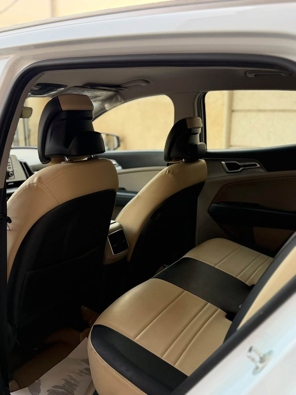 السلام عليكم 🌹
🚘 كيا سبورتج 2025 للبيع

🔹 بصمة تشغيل + بصمة أبواب
🔹 تشغيل عن بُعد
🔹 إشارات بالمراية
🔹 حساسات أمامية وخلفية
🔹 ويل 19
🔹 مرايا شفط
🔹 شفتات سرعة
🔹 4 أنظمة قيادة
🔹 محرك 2000 DOHC
🔹 الممشى: 53 ألف كم

✅ السيارة مكفولة فقط BDR بالباب
✅ رقم بغداد — تحويل ثاني يوم

📍 الموقع: بغداد / شارع فلسطين

💰 السعر: 208 ورقة
🔸 وبيها مجال بسيط

📞 ***********
