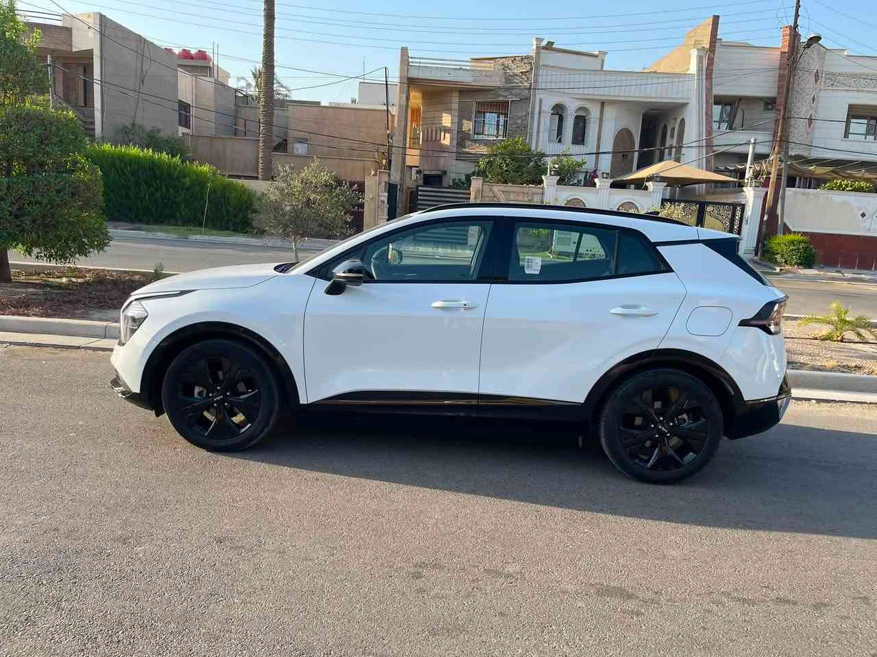 سبورتج ٢٠٢٥ بلاك أدشّن مكفوله كفاله عامه رقم بغداد ماشيه ٣١  داخل جلد زيتوني السعر ٢٢٥ وبيه مجال الاستفسار على الرقم ***********
