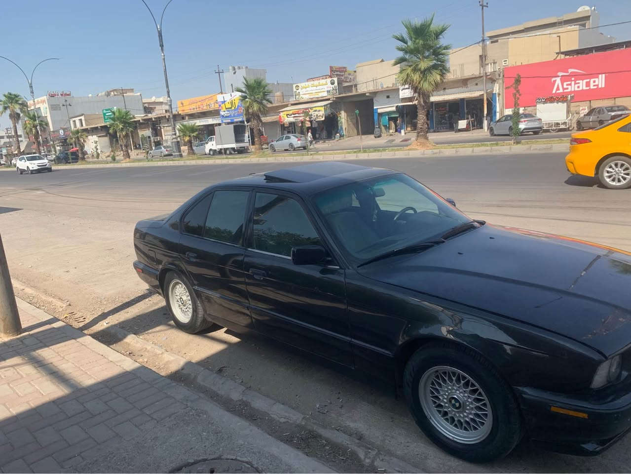 موديل/1992
بيلاد/525i
گير عادي
سنوج جديد
4كهربا
دبل جكمةجة
سوكان ارباگ
كوشن جلد
كوشن كارةبا
نوفورمبكا
سلات
بجم پان
دعاميات m
لايت بلاجكتور بگلات گشتي تازةية
كاملكراوةتة 1995
سةقفو تيكمة بي مةعجون
كيرو مةكينة شةرت
سةيارةكة بي مةسرةفة 
بةس ماشالله ئةوي زور جوانا
قرجي پيشي هةية شايةني باس نية خوم نةيليم لة فةحس دةر ناجي
عنوان كركوك رةحيماوة
سعر53مجالي برايانة
***********
*********** كركوك, العراق
