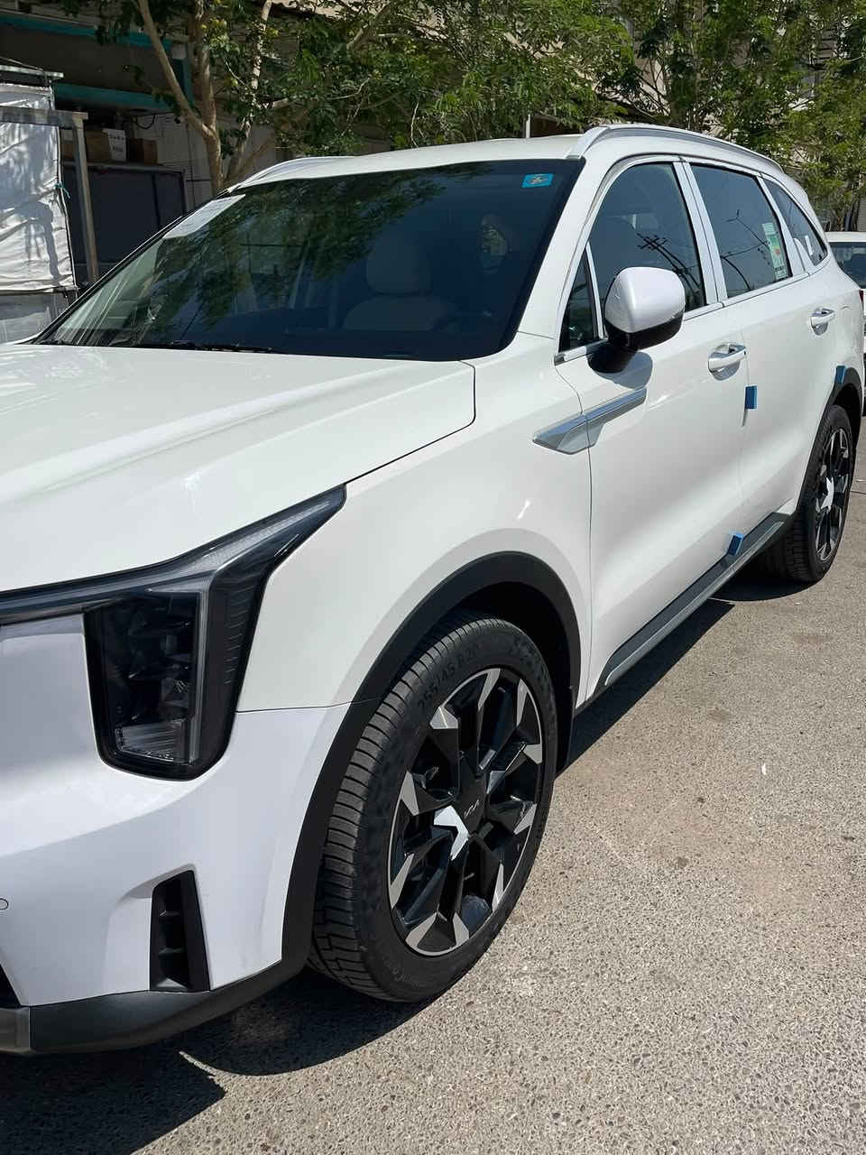 كيا سورينتو 2025
11٫646 km  ماشيه 

•  محرك 6 سلندر 3500 
•  كرسي كهربائي
•  صندوق كهربائي
•  تشغيل بالبصمة + تشغيل عن بعد
•  ويل 20 إنج
•  كير ماوس
•  بردات خلفية
•  إضاءة LED نهارية + داتا شو
•  حساسات أمامية وخلفية
•  شاشة متصلة حديثة
•  كيجات الكترونية
•  تحكم تبريد لمس
•  أوتو هولد + دريف مود + هندبريك كهرباء
•  فول تحكمات ستيرن
•  تبريد 3 قطع
• كاميرة وسطيه وخلفيه 
• مقاعد ركاب عدد 7
• ⁠تدفئه تبريد كشنات امامي
• ⁠لد اناره دشبول led• 
• بردات شركه خلفي

• ⁠ السيارة مكفولة كفالة عامة 

العنوان : واسط_ قضاء العزيزية 
الهاتف *********** 
..السعر: 308 وبيها مجال بسيط
