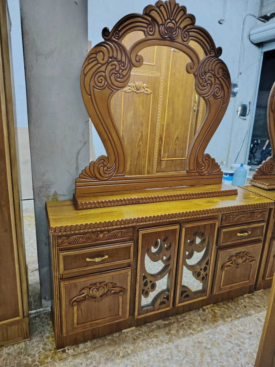 غرفه لبيع فصال ثقيل شرط سعر ٧٠٠الف وبيامجال *********** لرقم بي وتساب
