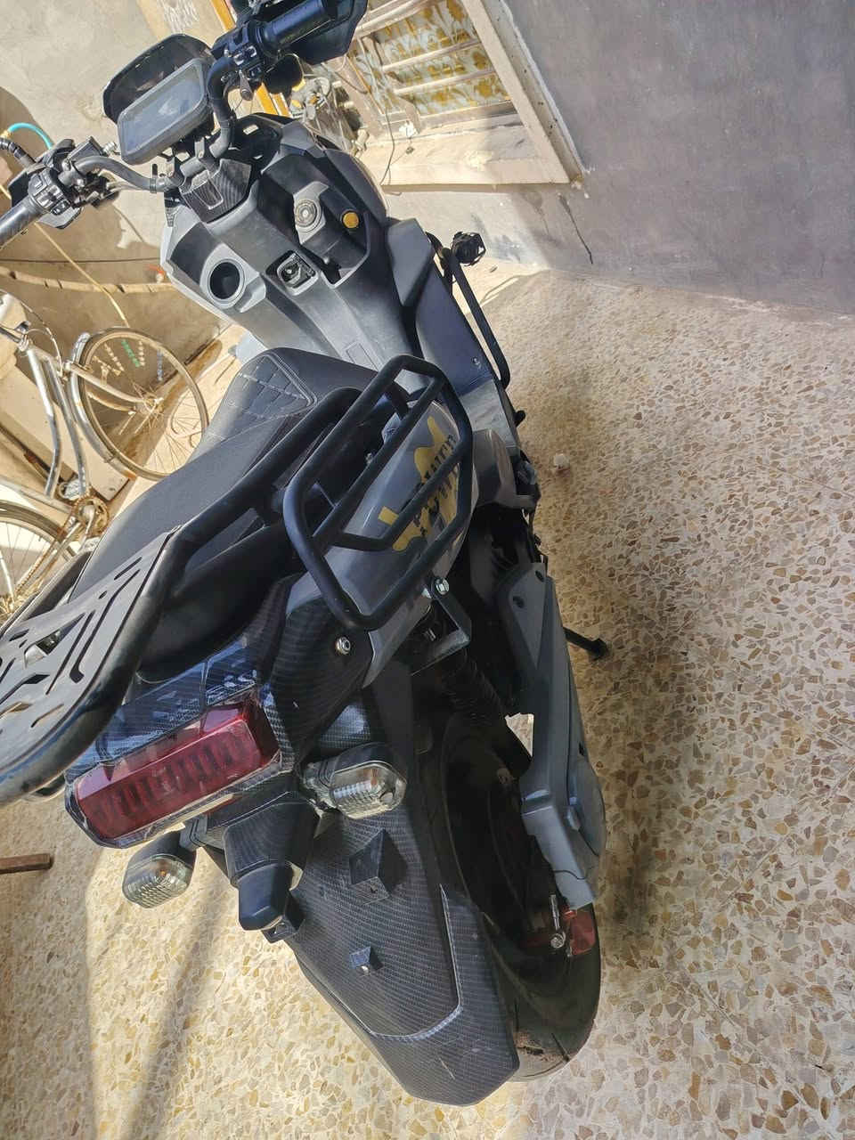 موديل ٢٠٢٦ ٦بطريات مصطره عل فحص كلهن حيل جديده الدراجه وتحياتي الكم السعر ٩٥٠ وبيهه مجال بصيط المكان بغداد ابو غريب *********** ولحد يكلي امسح المنشور يجي ياخذهه ولف عافيه
