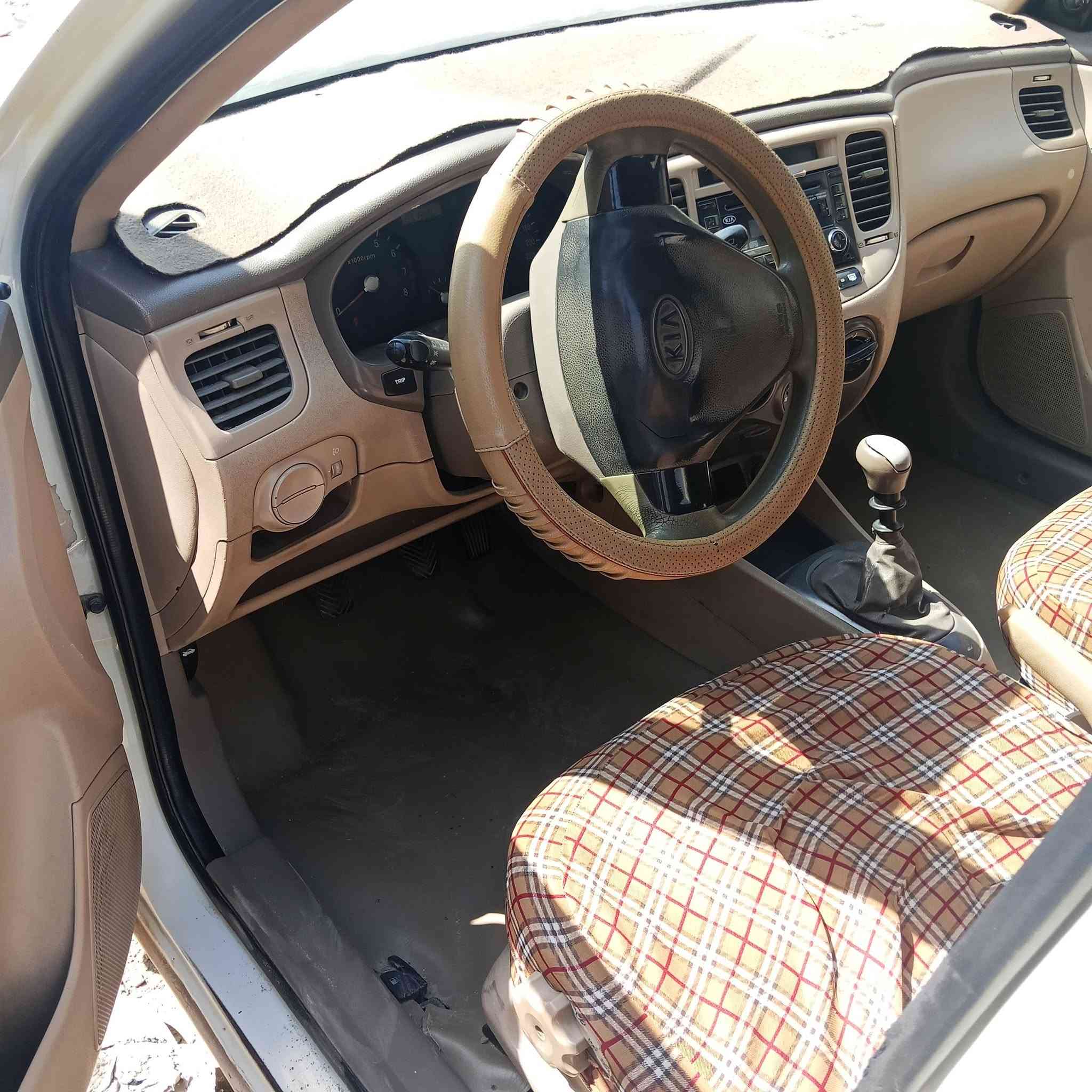 سلام عليكم كيه ريو الفين وتسعه المحرك 1600 كير عادي سعر 63 قفل المكان الغزالية الرقم ***********
