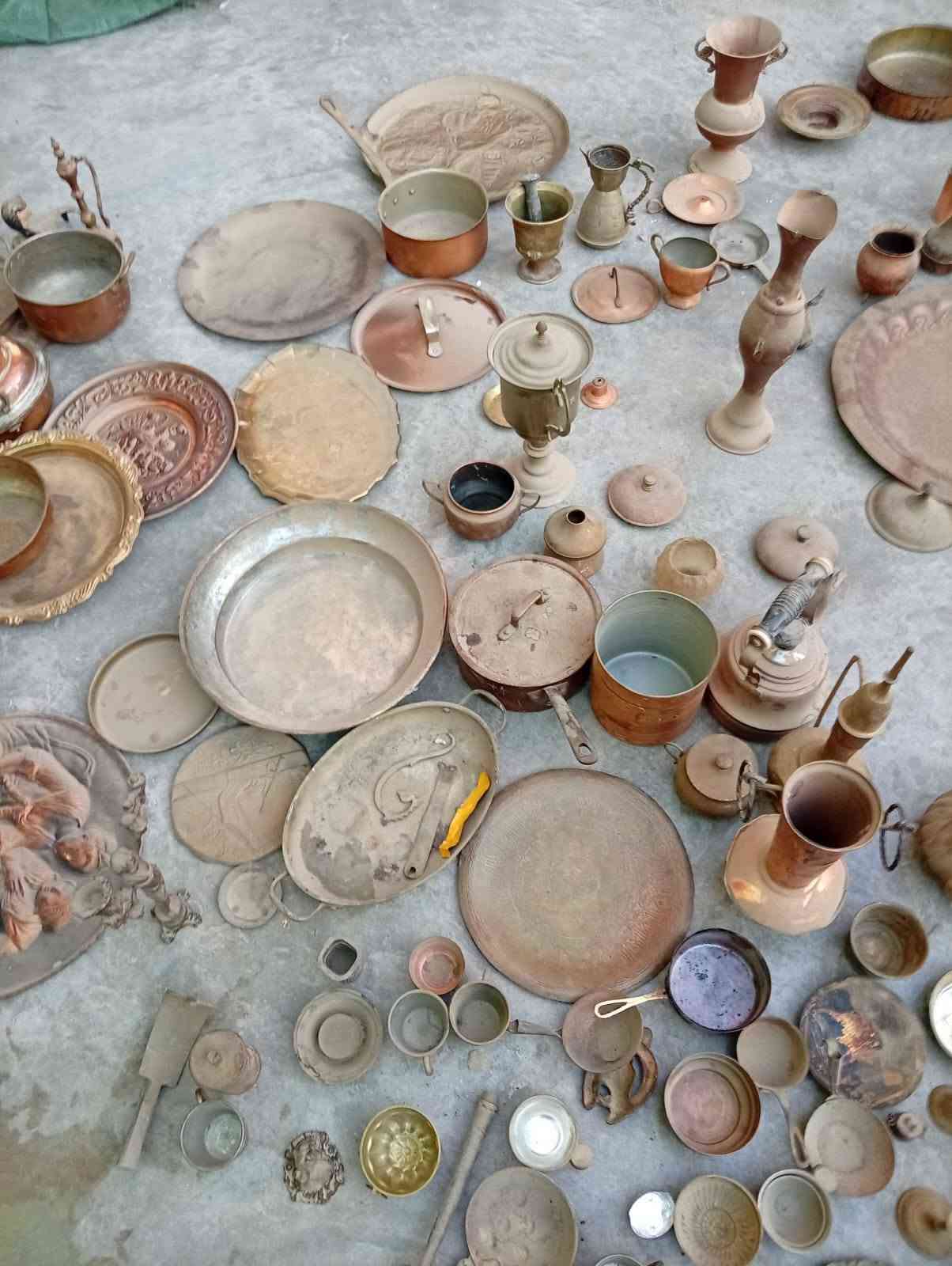 نحاسيات ابيع شلع وعلى الوزن الكيلو 16 الف ***********

