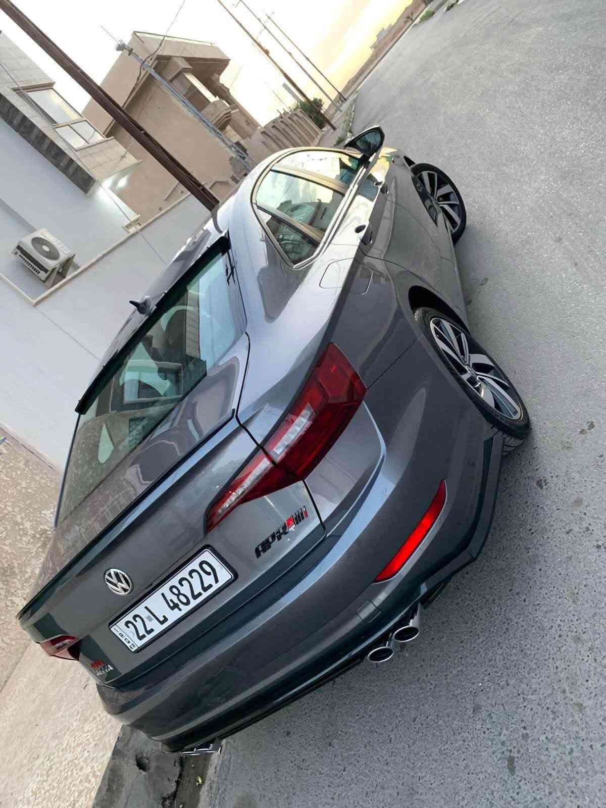 موديل 21 كير عادي وارد 
كلير عام بدون ضرر 
السعر 10.000$ 
أربيل 
***********

نص مكتوب في الصور:
- الخميايس
- الخميس