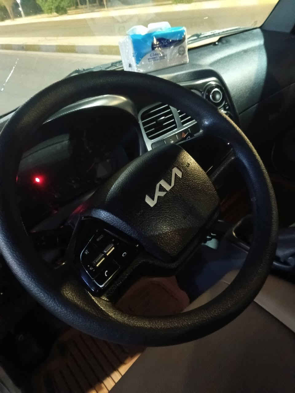 كيا حمل للبيع موديل 24 جديدة معنى الكلام مكفولة من كلشي السعر 162 وبيها مجال حك الجية استفسار اكثر اتصال على  هذا الرقم ‏‪***********‬‏
