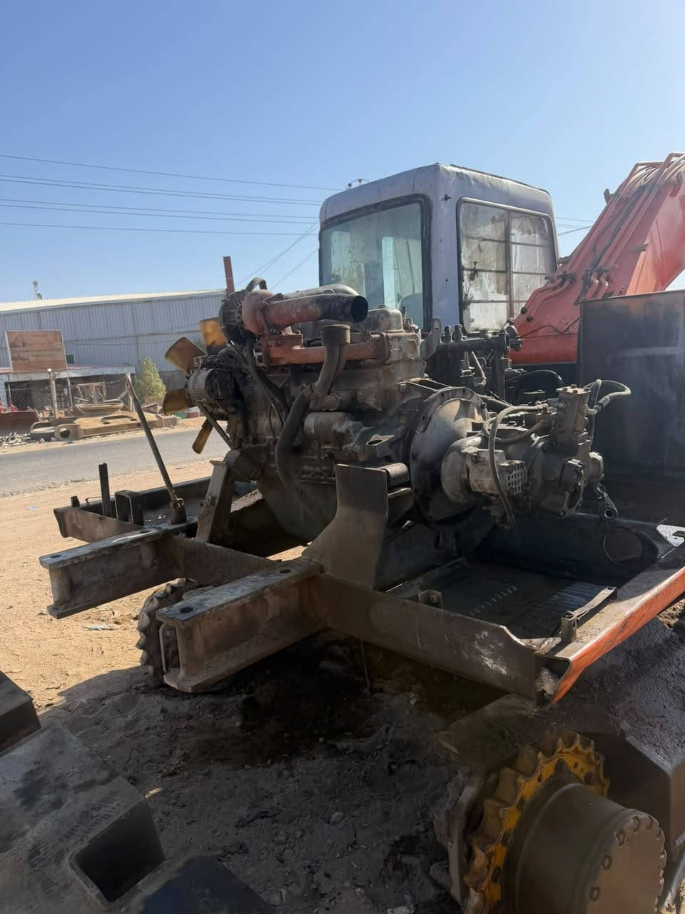 مواد حتياطيه هيتاشي للبيع التصال علأ الرقم ***********//***********

نص مكتوب في الصور:
- HITACHI