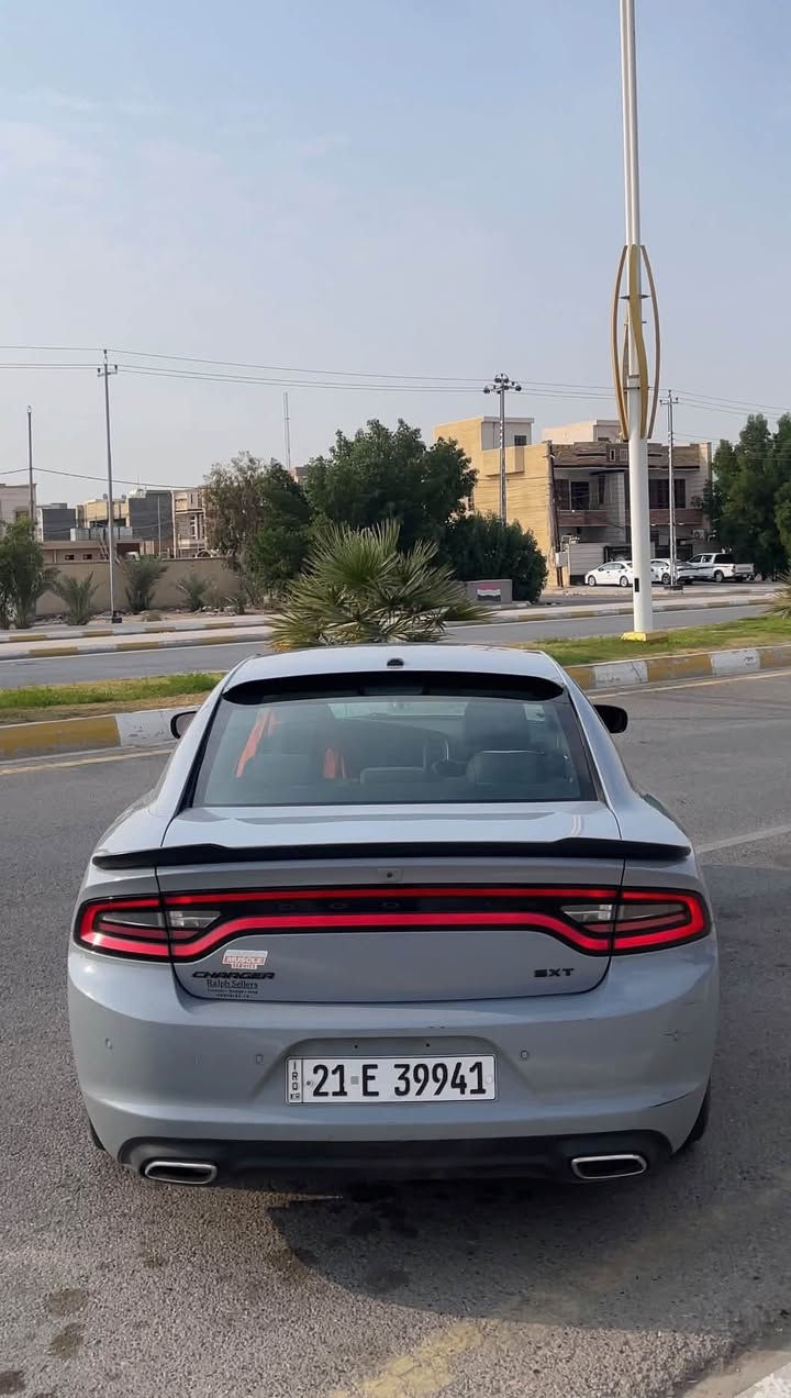 للبيع جارجر 2020 SXT
🔹 الفئة: SXT
🔹 اللون: سموك مميز جدًا 🤎
🔹 الممشى: 80 ألف ميل
🔹 الحالة: سيارة نضيفة جدًا وما بيها نواقص، جاهزة للاستخدام.
🛠️ الضرر:
جاملغ مصبوغ بدون دواخل والباب  بيه طخه بسيطة تقريبًا نص شبر. فقط معدله ع بارد
السياره باسمي 
صوره الضرر ملحقه 
السعر : 225$
موقع السيارة (الانبار-الفلوجه)
للاستفسار : ‭***********‬

نص مكتوب في الصور:
- BIDIMNAH
- Iraq
- 000-29175267 - 12/16/2020 - IAA BidFax.info