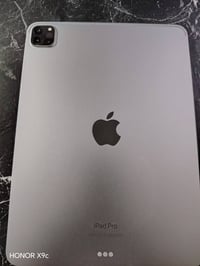 ايباد 11 برو • M2 • ويا كارتونه
