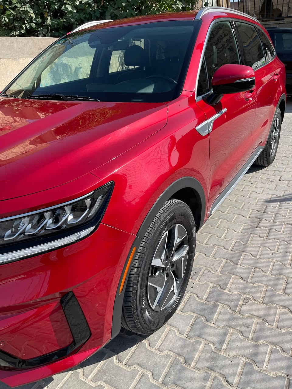 سلام عليكم
                                                  SORENTTO 2023. HEV
وارد امريكي بدون ضربه بدون صبغ وبدون ايرباك فقط جاملغ الامامي وراجع بارد موضح بلصور السياره بدون صبغغ
مكينه 1.6T هايبرد
فول مواصفات ماعدا الفتحة 
رادار جانبي
رادار امامي
كامره خلفيه دواره 
تدفئه كشنات 
الكشنات منفصل VIP جلد 7 راكب 
قطعتين تبريد 
اشاير بلمري + رادار
تخم تاير جديد ويل حجم 17
تحديد مسار
مانع انزلاق
تحكمات 
AUTO HOLD
سايد بريك كهربائي 
نزول منحدرات 
DRIVE MODE        ثلاث انظمه قياده.
كير موس
وبعد بيها مواصفات 
رقم بغداد الجديد 
السعر 228$ وبي مجال
للبيع او مراوس 
‏‭***********
