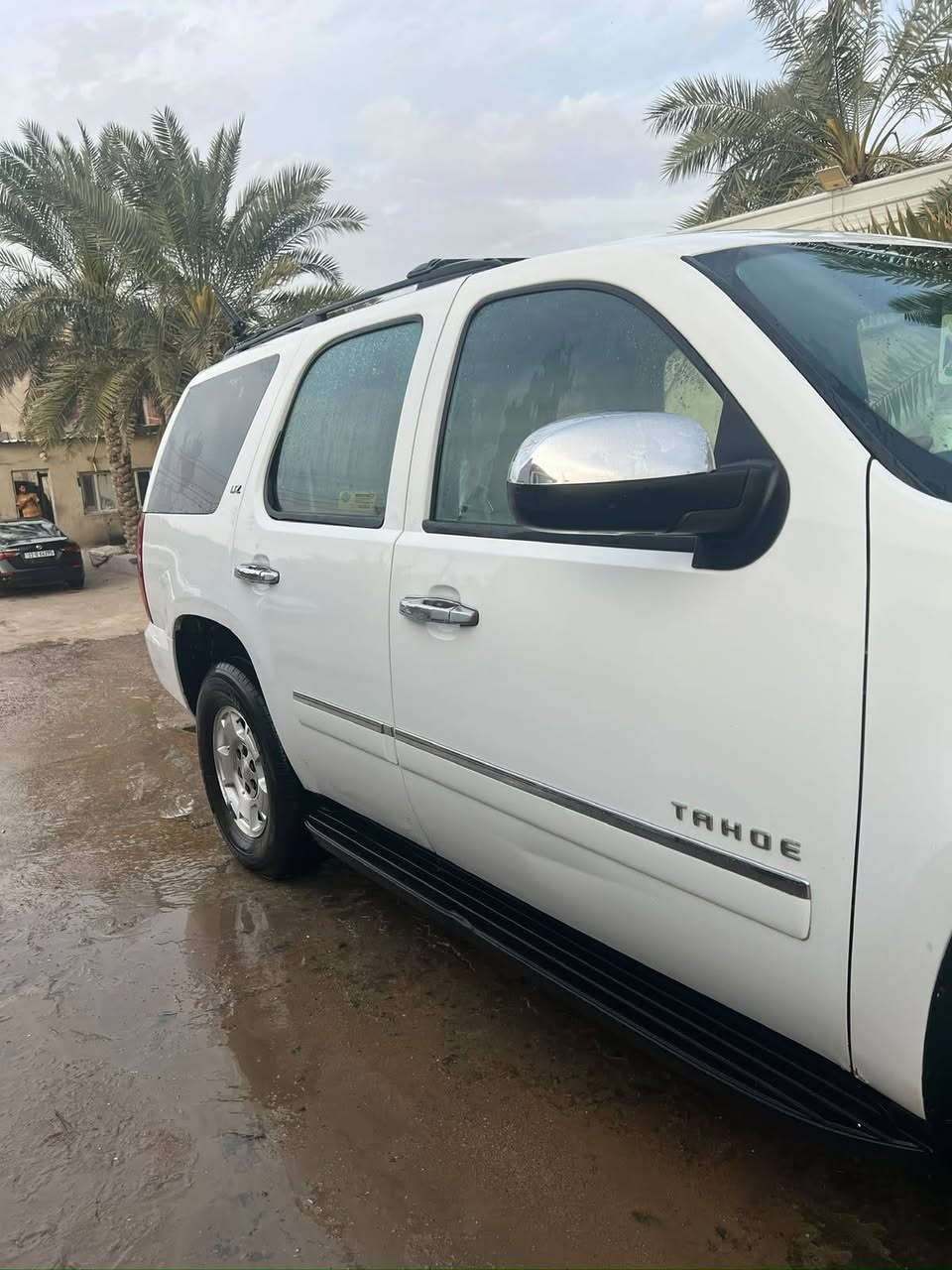 السلام عليكم للبيع تاهو2010LTZ اصل رقم بصره مداور ثاني يوم فول عدى الباب لخلفي  شاشه تحكمات سكليتر كهربائي  مكينه ٥٣٠٠  تبريد ثلج السياره كير مكينه بطل مبدل بيهه فقط   تبريد كله جديد و علفحص السياره بيها صبغ موضح بسونار ملاحضه بدايت خياس بلبيبان سعر 170وبيهه مجال مكلف بنشر ***********
