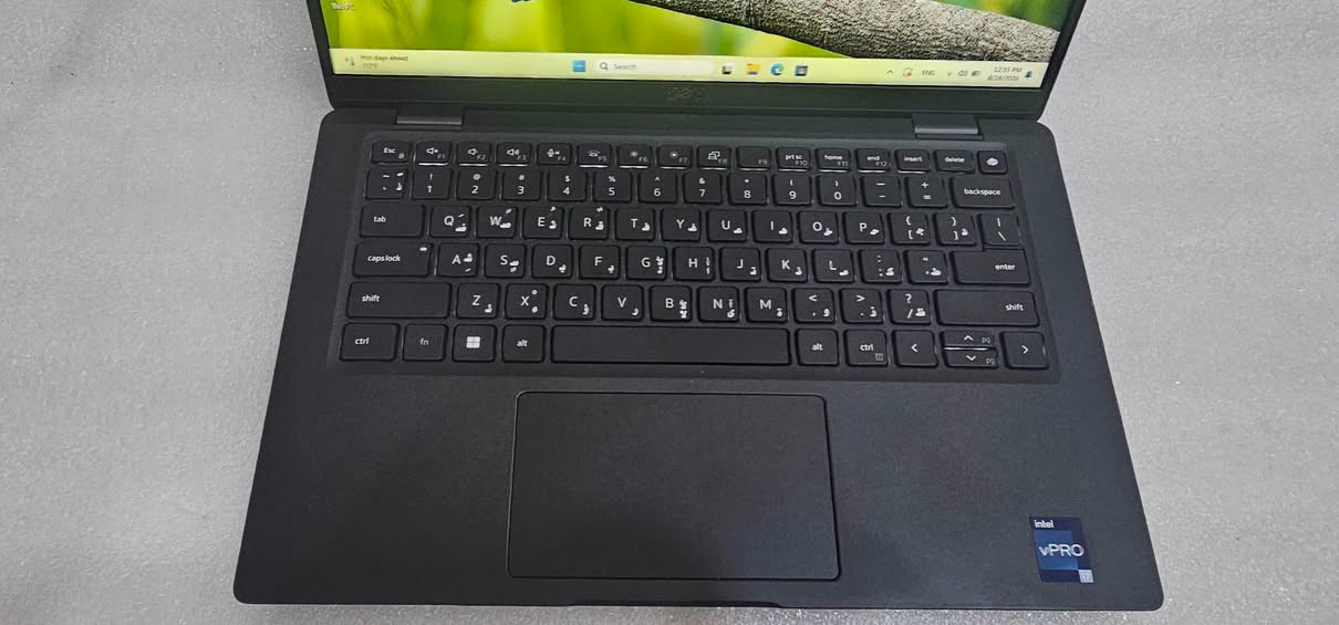 ✨ مستوى من الفخامة… يبان من أول نظرة.

🔥 Dell Latitude 7430 | Core i7 الجيل 12

━━━━━━━━━━━━━━━━━━

⚡ المواصفات:

• 🧠 المعالج: Intel Core i7 – الجيل 12
• 💾 الرام: 16GB
• 🚀 التخزين: SSD 512GB
• 🖥️ الشاشة: 14"

━━━━━━━━━━━━━━━━━━

💎 جهاز يجمع بين الأداء القوي، التصميم الأنيق والحجم العملي؛ مناسب للي يريد جهاز يعتمد عليه بالشغل والدراسة والاستخدام اليومي.

🚀 **Core i7 الجيل 12** يمنحك أداء سريع وسلاسة ممتازة مع تعدد المهام والبرامج.

⚡ **RAM 16GB** تخليك تتنقل بين أكثر من برنامج بسهولة، بينما **SSD 512GB** يوفر سرعة عالية بفتح النظام والبرامج والملفات.

🖥️ شاشة **14"** بحجم عملي ومريح، مثالية للاستخدام اليومي وسهلة بالحمل والتنقل.

💼 **مناسب لـ:**

💻 البرمجة
🎓 الدراسة والجامعة
📊 الأعمال المكتبية
🌐 التصفح وتعدد المهام
🗂️ برامج العمل والإنتاجية
⚙️ المهام اليومية والشغل المتواصل

━━━━━━━━━━━━━━━━━━

💎 **Latitude 7430 — جهاز ما يحتاج مبالغة حتى يثبت نفسه؛ مواصفات حديثة، تصميم راقٍ وأداء عملي يخليك تعتمد عليه يوم بعد يوم.**

🔥 **Core i7 الجيل 12 | RAM 16GB | SSD 512GB | شاشة 14"**

━━━━━━━━━━━━━━━━━━

💰 **سعر منافس!**

🚚 توصيل لجميع محافظات العراق
🛡️ ضمان 10 أيام
📩 للاستفسار راسلونا خاص أو واتساب على ***********
