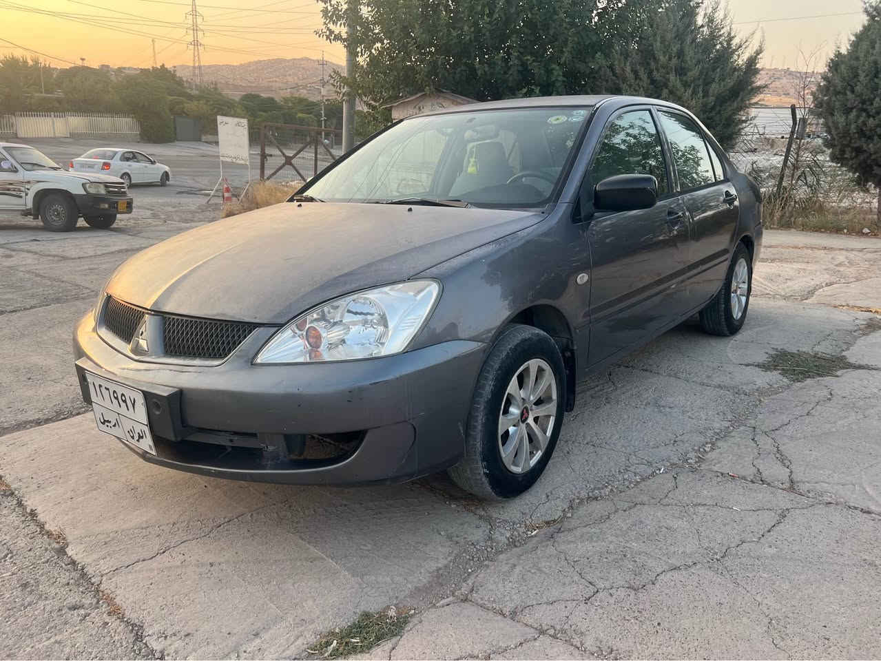 لانسەر2007گیر تۆماتیک مەکینە بجوک گیرو مەکینە تەبریت بەشەرت یەک بەلە بۆیاخی هەیە کالبونەوەی هیە پشتو بیشی کەپسە سەنەوی خلاس بوە لە 2024نرخی 57مجال شوین شقلاوە ***********
*********** شقلاوة, أربيل
