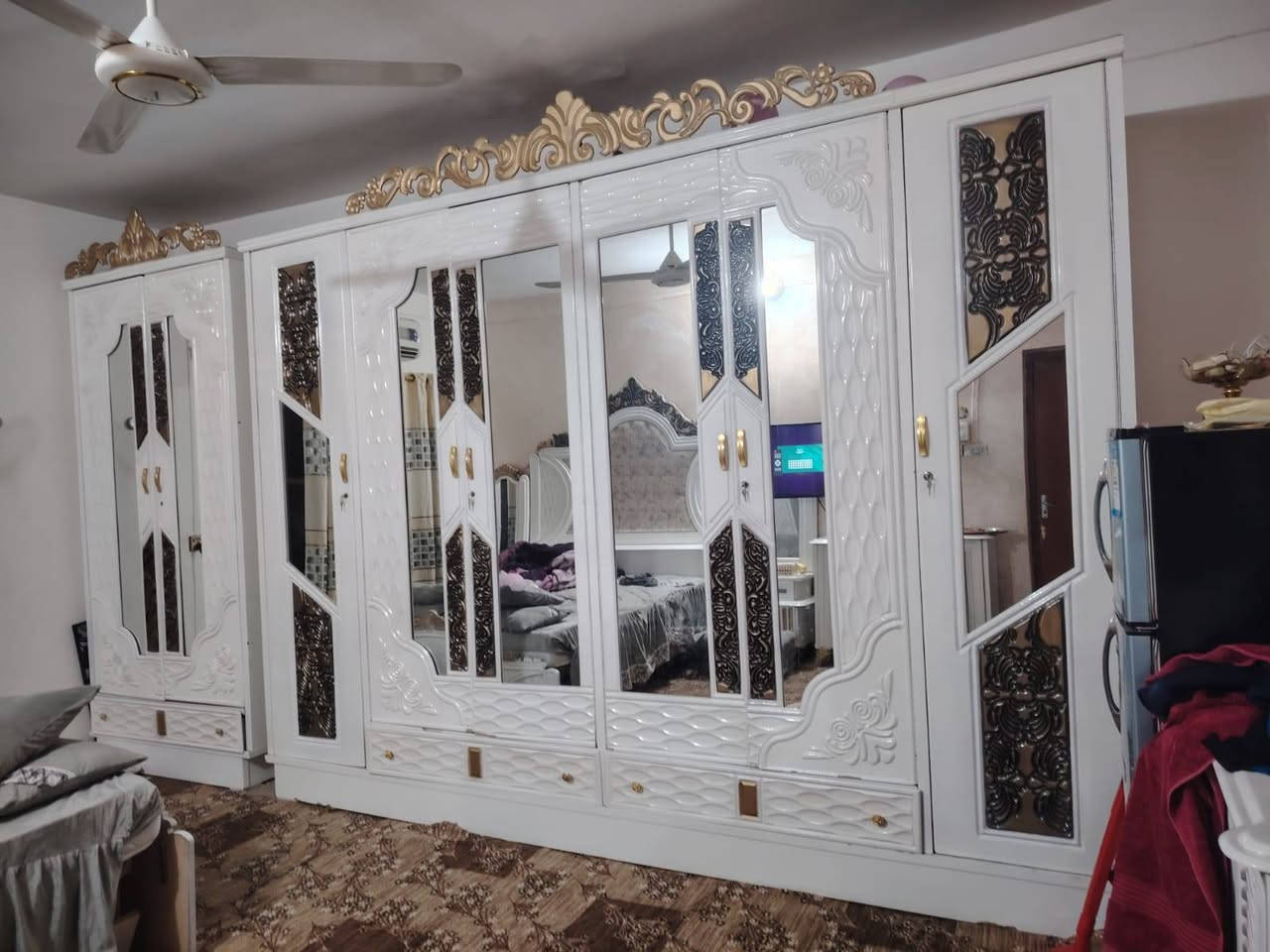 غرفه نوم صاج عراقي بتصميم تركي مستعمله للبيع السعر مليون و٨٠٠ وبي مجال
متواجدين ع واتساب ***********
