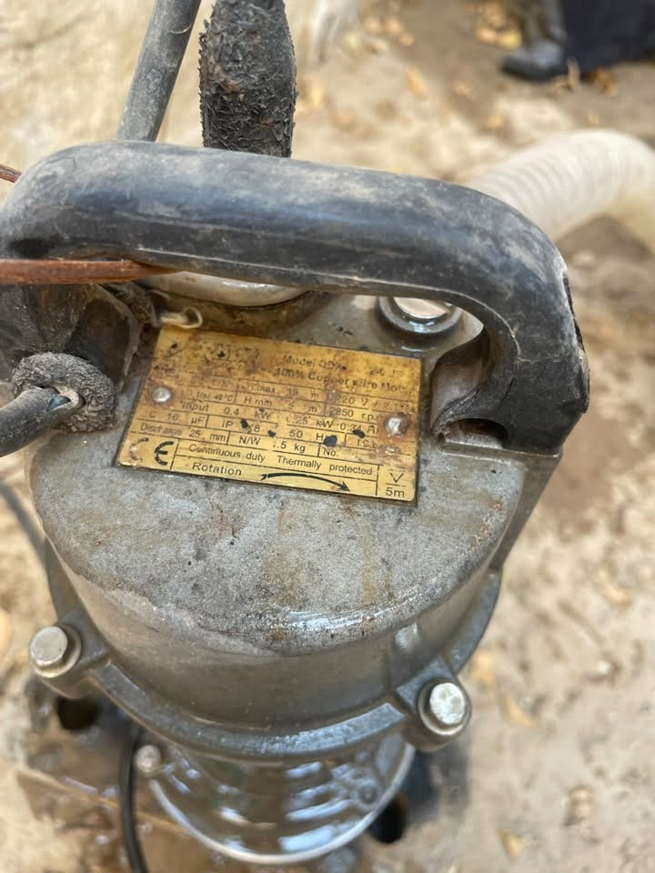 السلام عليكم غطاس للبيع شغال سعره ٥٥الف المكان بغداد البلديات ***********
