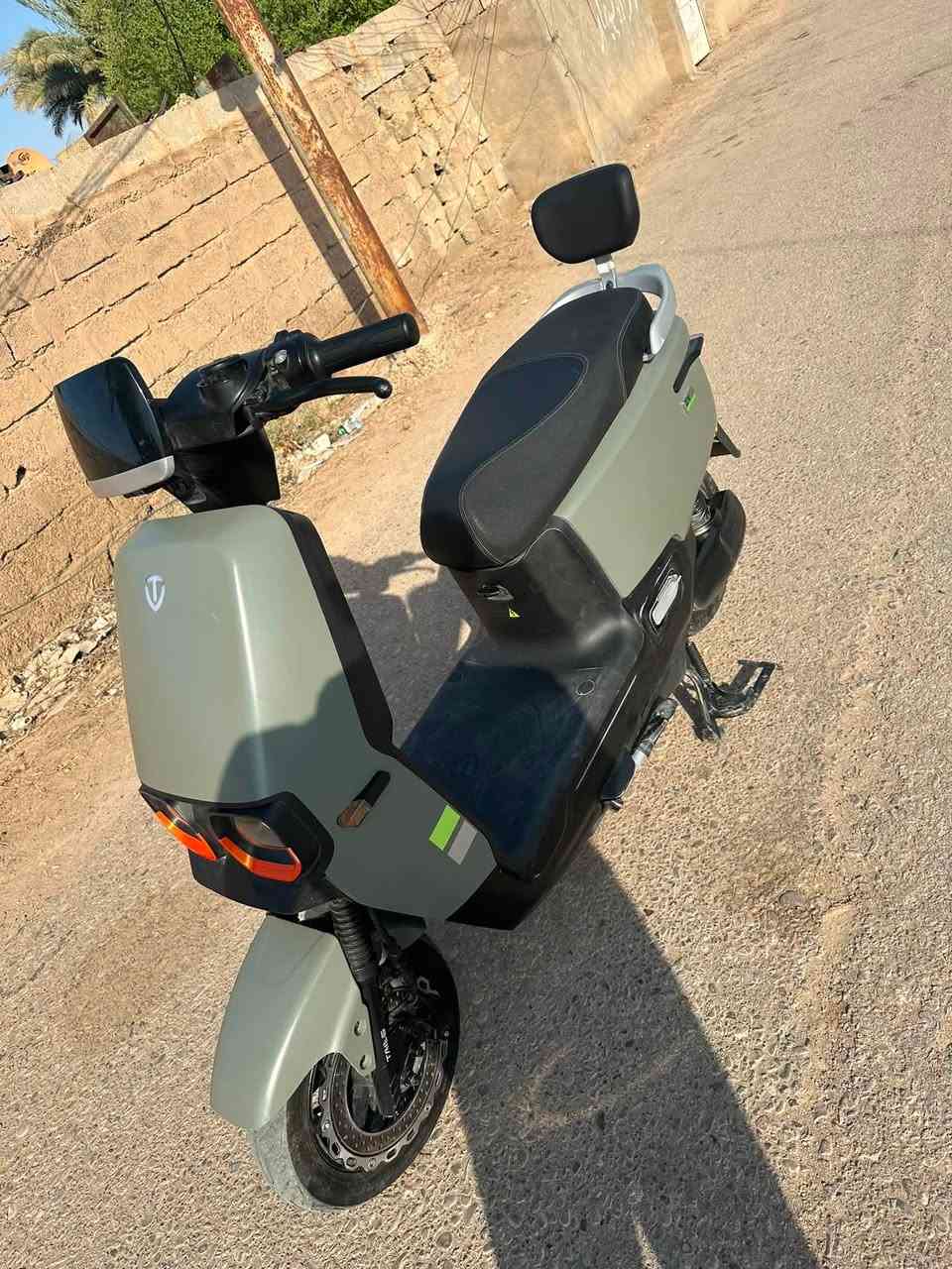 دراجه شحن ام عيون شركه ريان ستخدام 6اشهر نضيفه كلش دراجه سعره 700الف  واتساب فقط ***********
