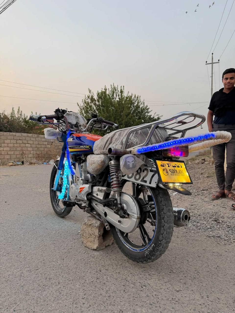 السلام عليكم موطور البيع سونك ابو الدرع ٢٠٢٤محرك ٢٠٠ فول مفول مكفول كفاله عامه كل شي شغال مجبز على آخر حبه السعر ٧٠٠وبيً مجال المو شراي لا يعلق  العنوان الحاج علي رقم الهاتف‭ ***********

