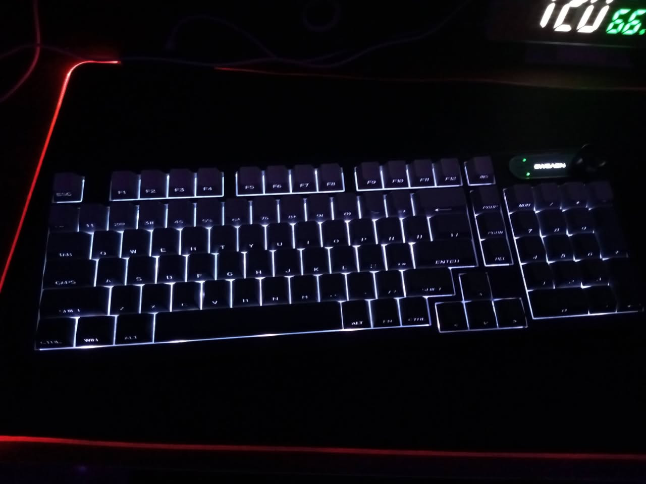 تجميعة • RTX 2060 • شاشة 27 مقوسة 144Hz