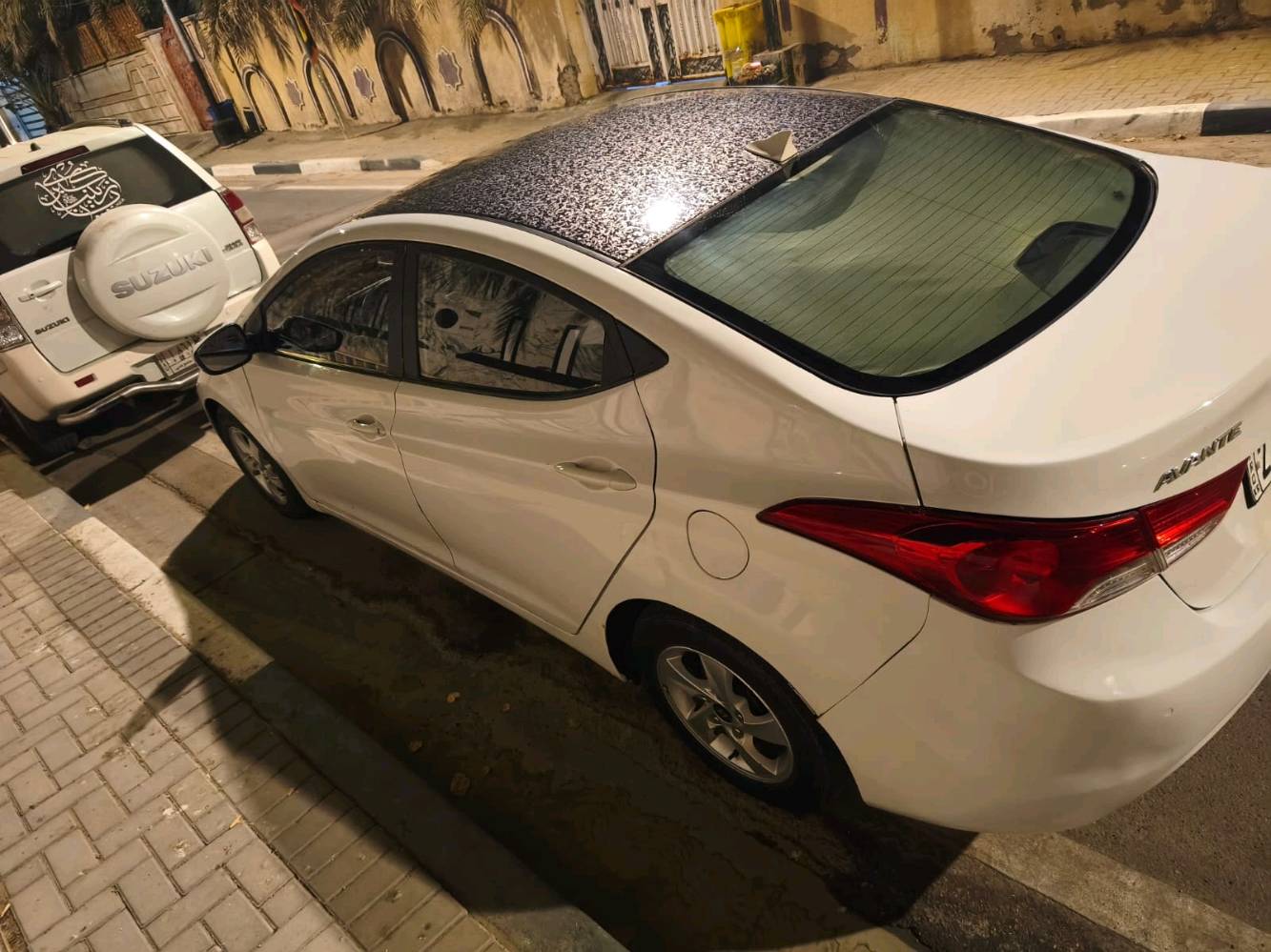 سلام عليكم سيارة النترة موديل١٤ سيارة نضيفة فول ع اخر حباية من تبريد ومن طخم تاير ومن مكينه ومن كير سيارة جديدة مكينته دوش١٨٠٠ سيارة حلوة تخبل تجي تشوف بعينك بيه طخات شوي بل بنيد سيارة بيه كصة قمارة متومة ع رقم سيارة بين قوسين اوصولي تطلع بيه وين ما تريد وبيه سنويه سيارة جاهزة من كلشي سعره ٥٨ ورقة وبيه مجال حك جيه 
***********