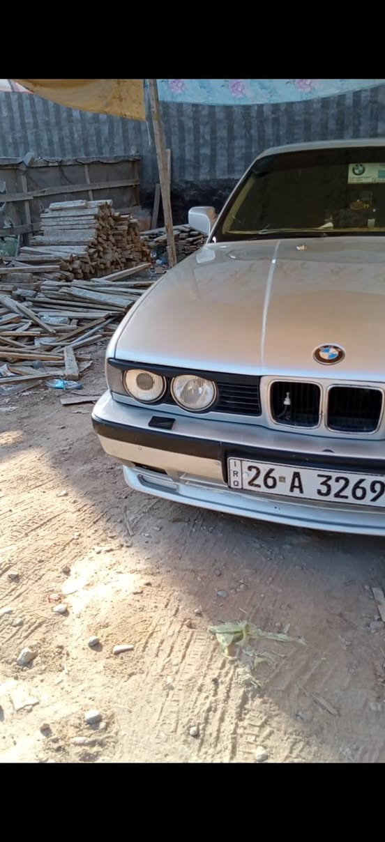 سلام عليكم
بي ام 520 موديل 92  مسكر عدله مكفوله 

كير و مكينه وتبريد و تخم تايرات جديد (العنوان  بابل  حله ) غير متواجد على فيس اتصل على هذا رقم (***********)@
