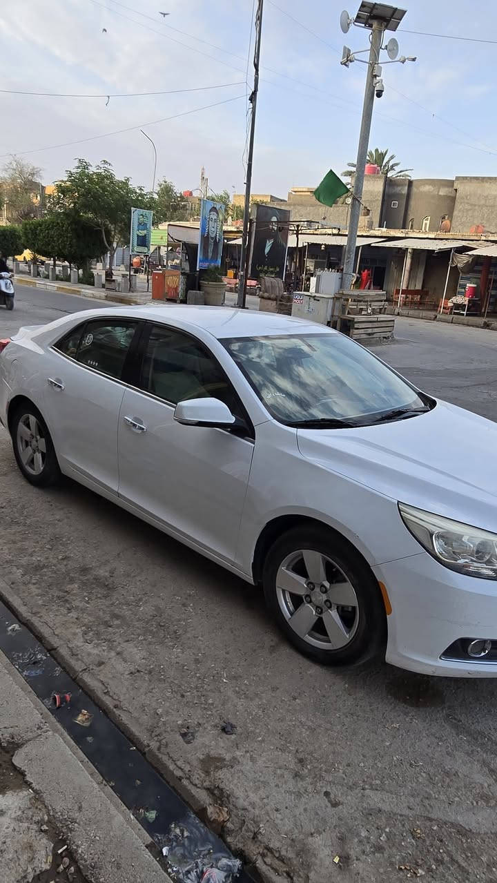 ماليبو ٢٠١٥ خليجي
سونار مرفق
مستعجل على بيع 
سعر ٨٥ 
البصره 
***********
