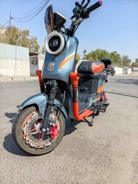 اكس ٩٠٠ • ٥ بطاريات • ٤٠ كم