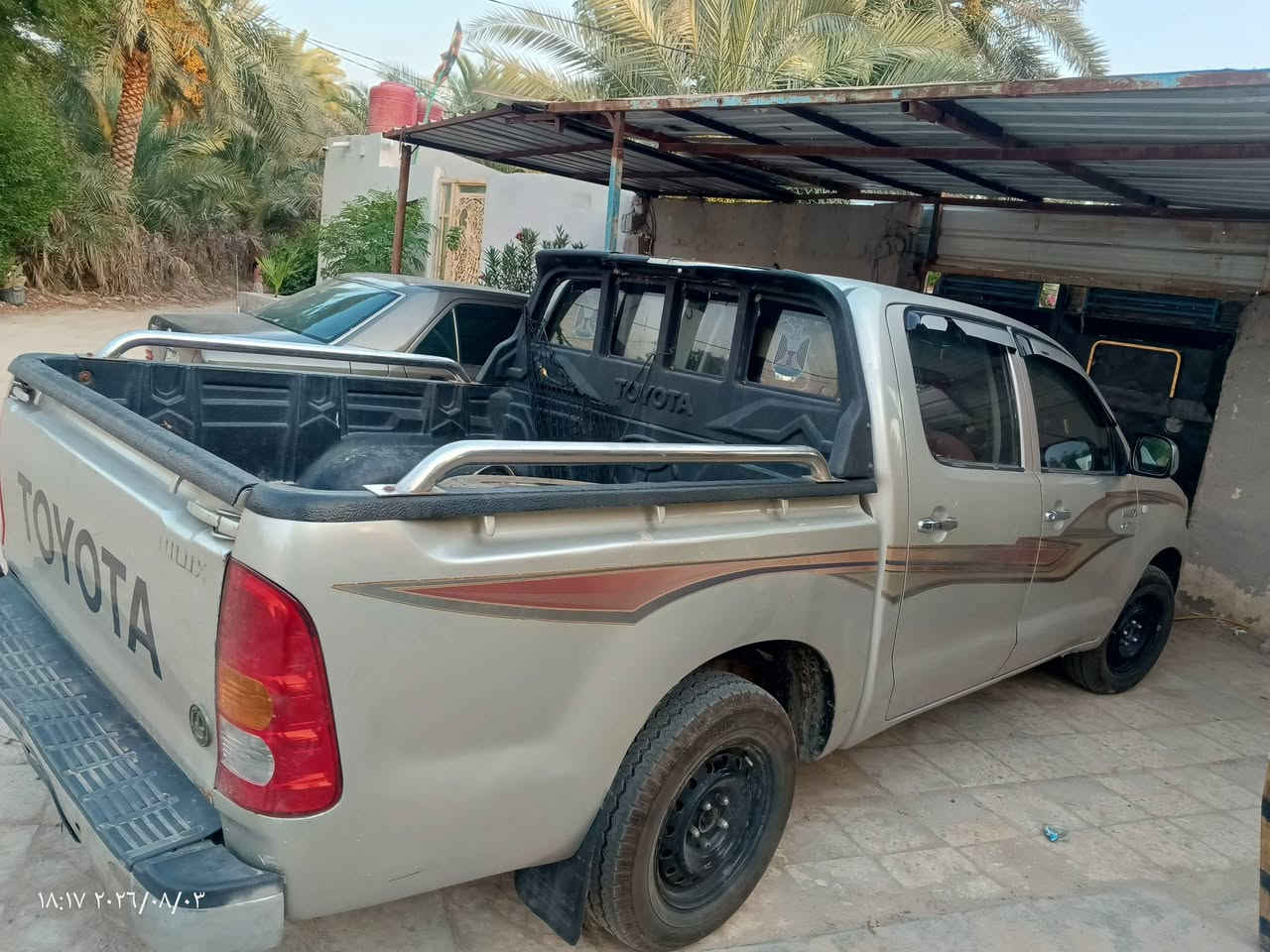 فلاونزا ٢٠٠٦ ..رقم كربلاء دولي.  تبريد شغال ..حداديه تايرات جدد. مكينه گير بحاله جيده ...ضرره بصيط فقط باب السائق...السعر ١١٠ بيه مجال بصيط.  مكاني النجف  ‏‪***********‬‏.
